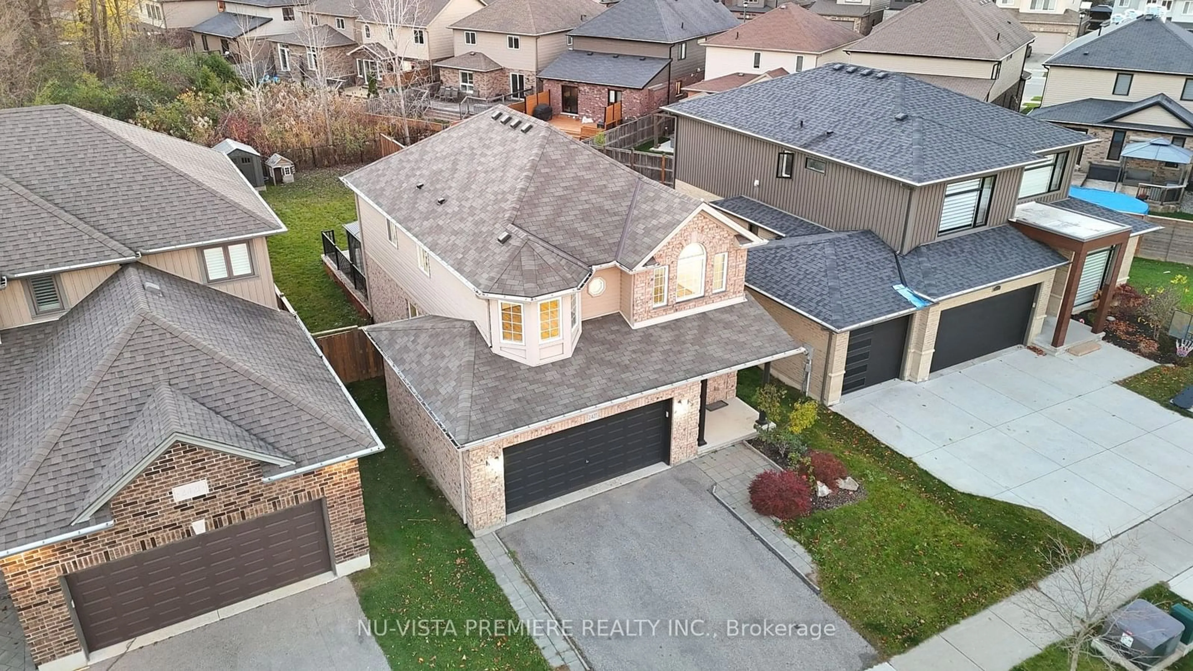 Frontside or backside of a home, the street view for 2427 Yellowbirch Crt, London Ontario N6G 0L2