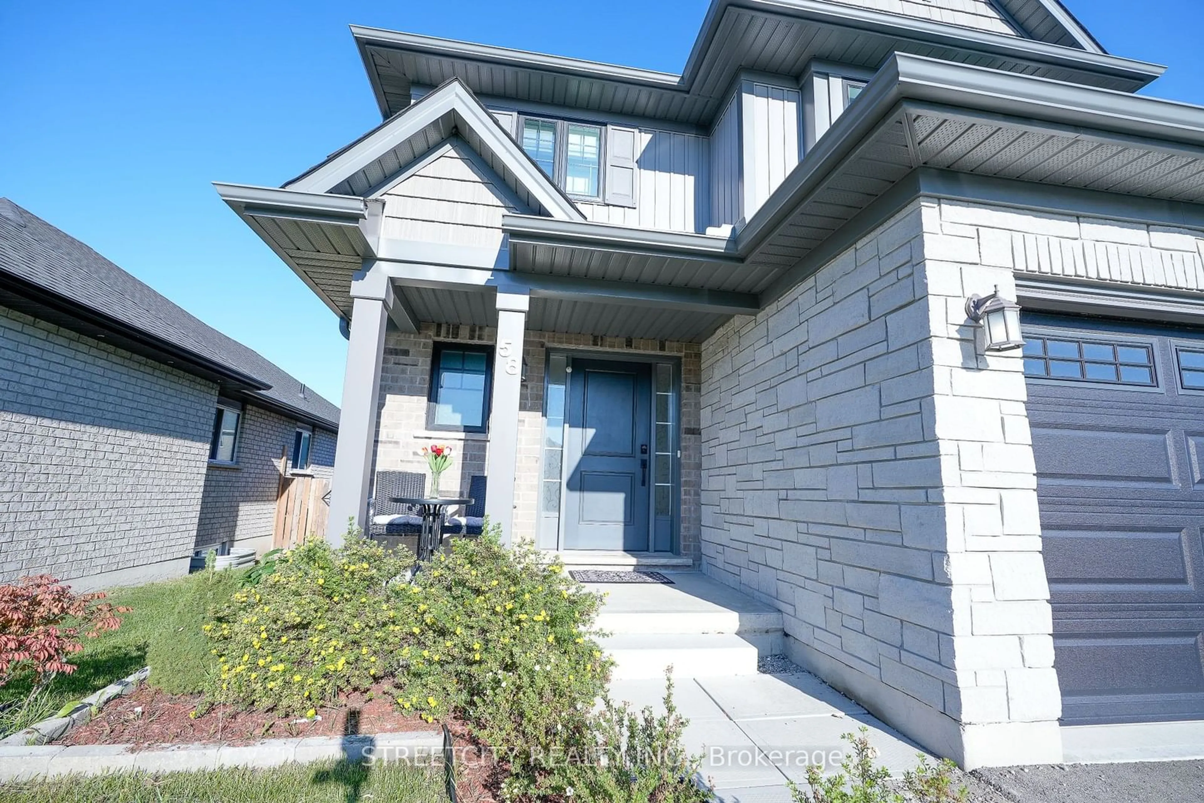 Frontside or backside of a home, the street view for 58 Honey Bend St, St. Thomas Ontario N5R 0H6