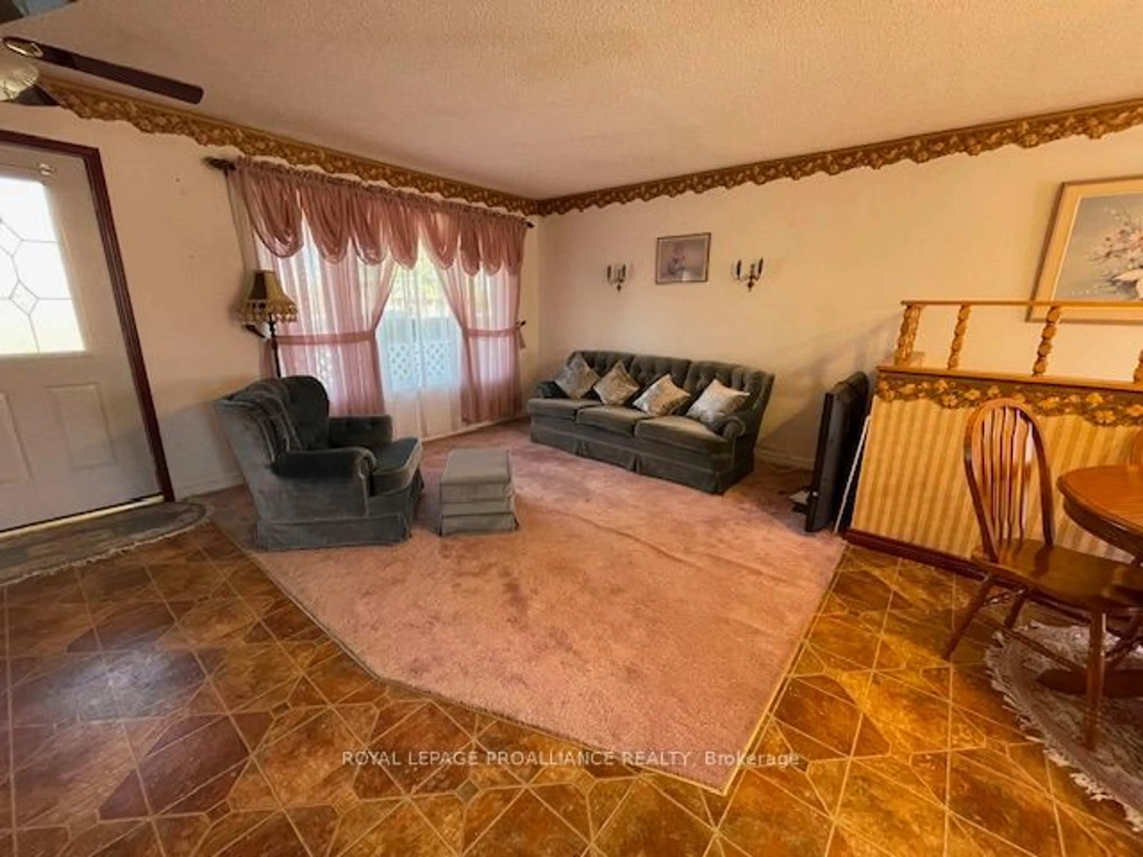 Living room, unknown floor for 400 York Rd, Tyendinaga Ontario K0K 1X0