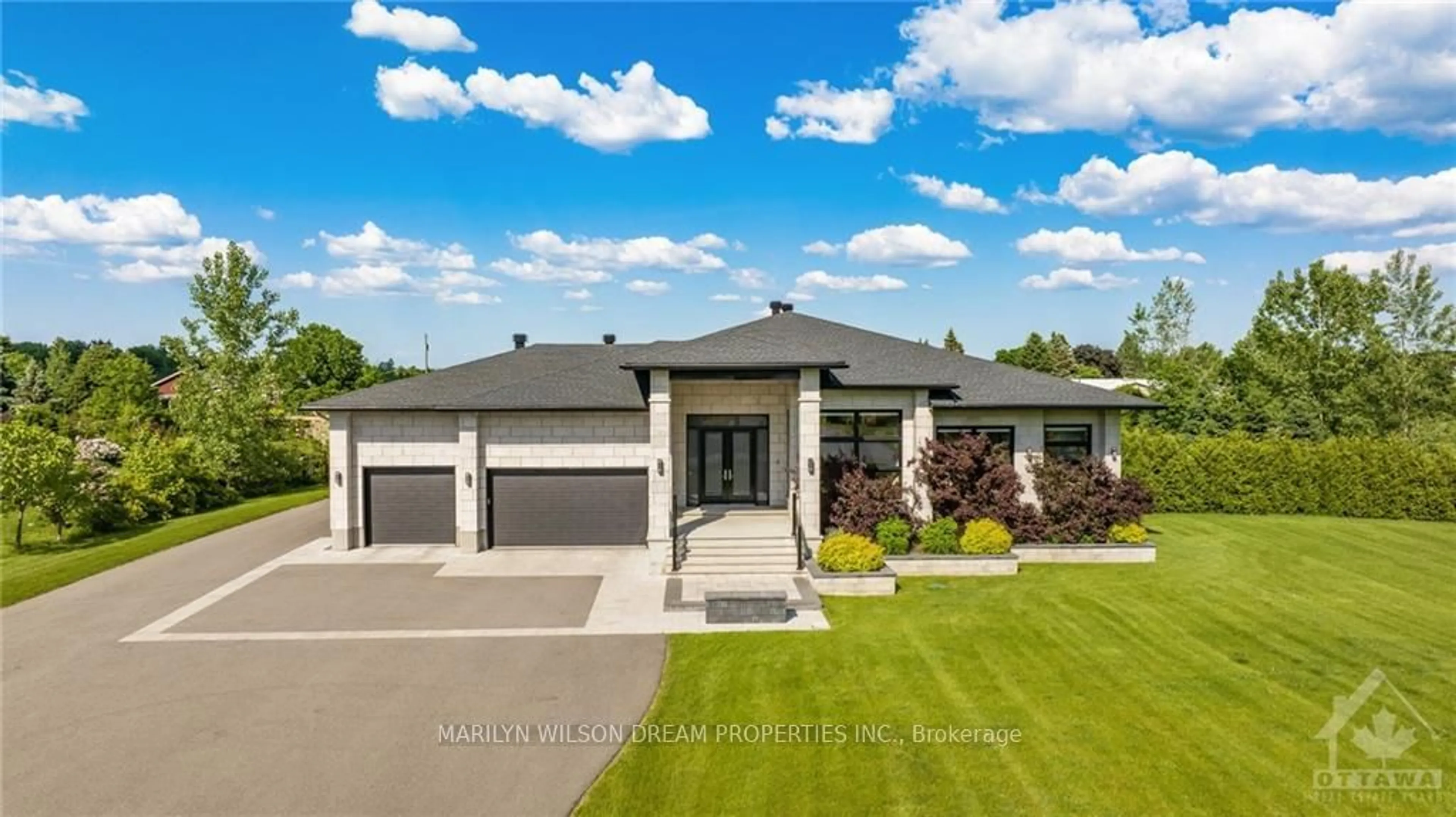 Frontside or backside of a home, cottage for 1152 BLACK CANARY Dr, Manotick - Kars - Rideau Twp and Area Ontario K4M 0A1