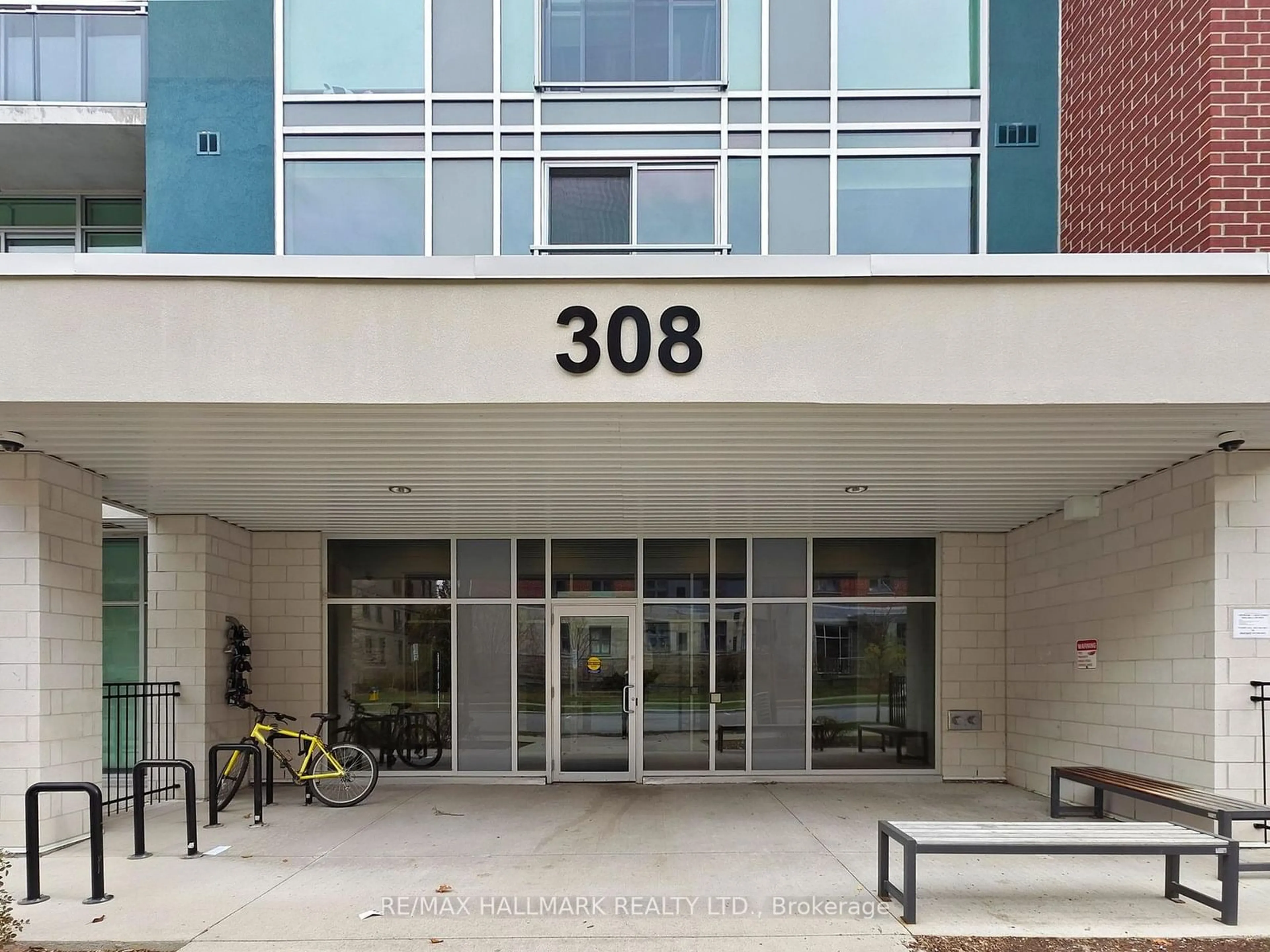 Indoor foyer for 308 Lester St #207, Waterloo Ontario N2L 3W6