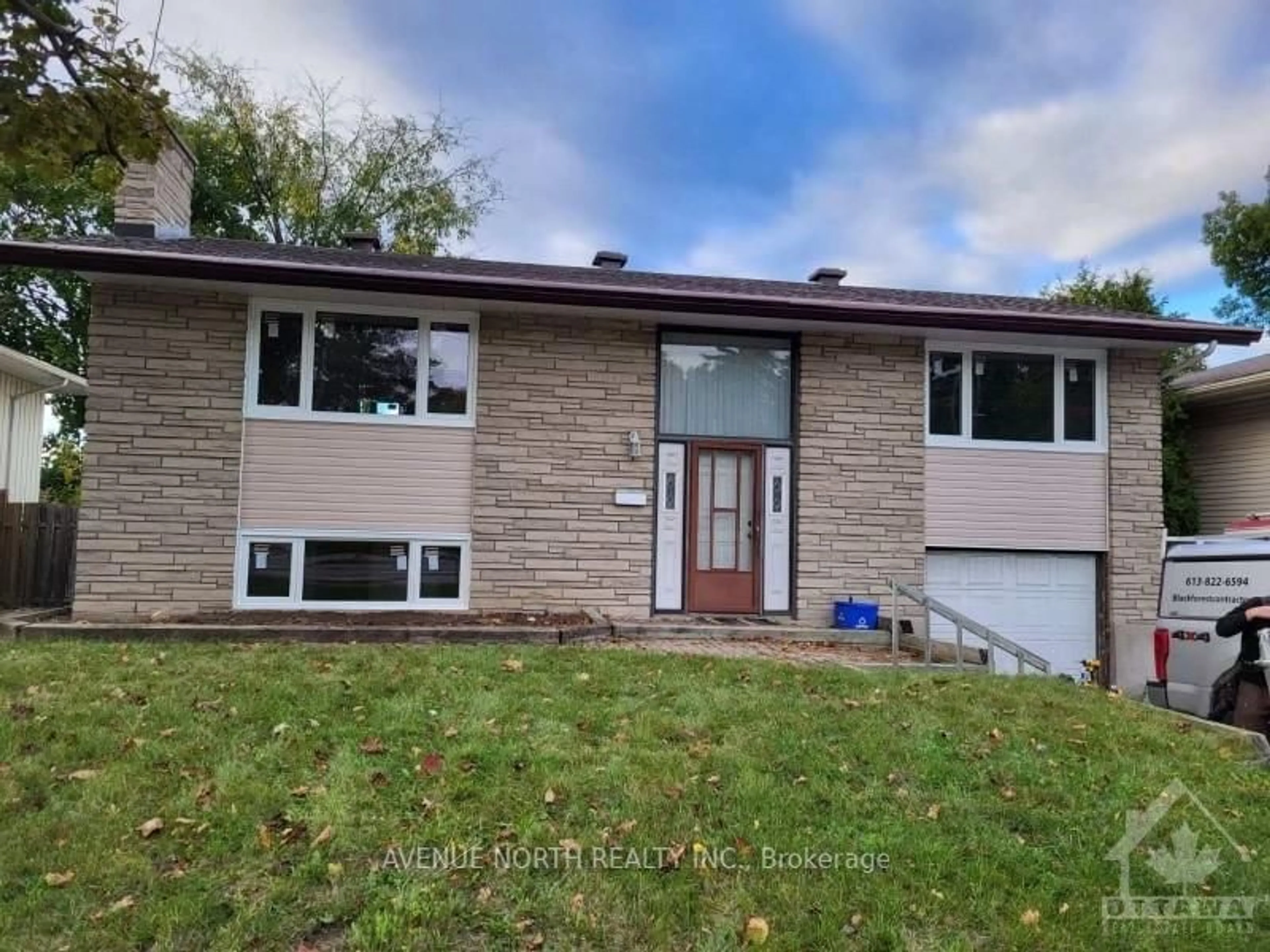 Frontside or backside of a home, the street view for 2509 BASELINE Rd, Parkway Park - Queensway Terrace S and Area Ontario K2C 0E3