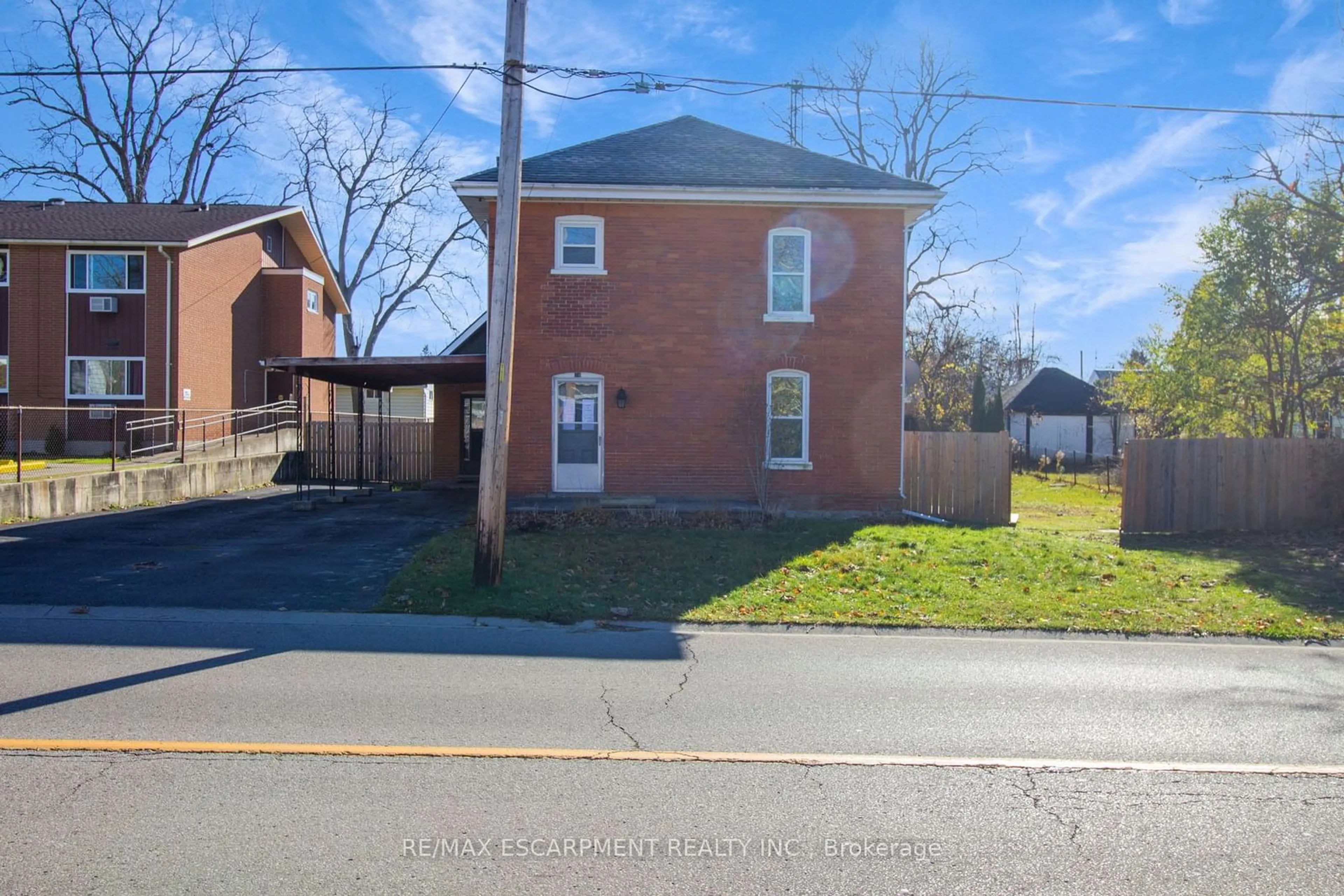 Frontside or backside of a home, the street view for 74 William St, Norfolk Ontario N4B 1M5