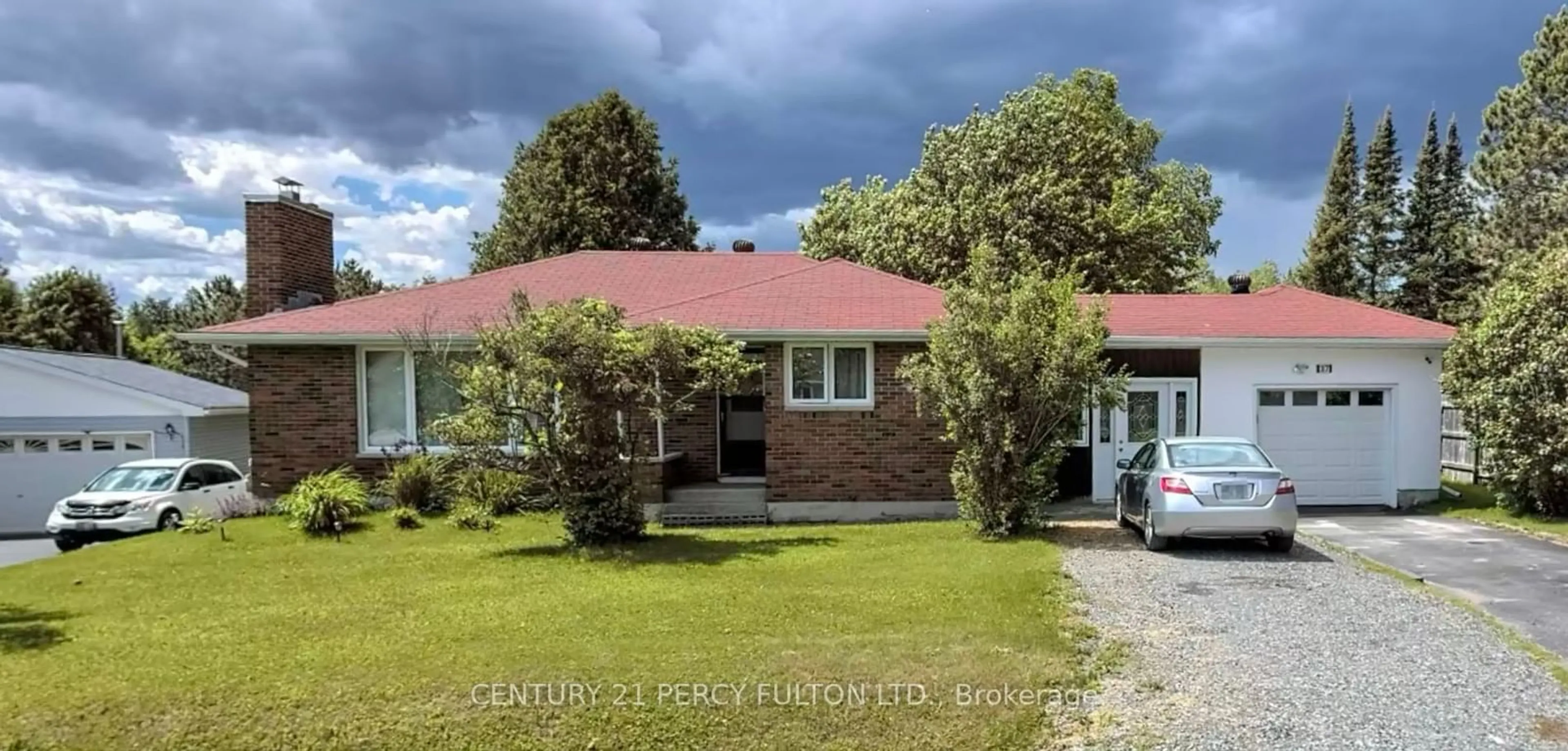 Frontside or backside of a home, cottage for 37 Birch Cres, Temagami Ontario P0H 2H0