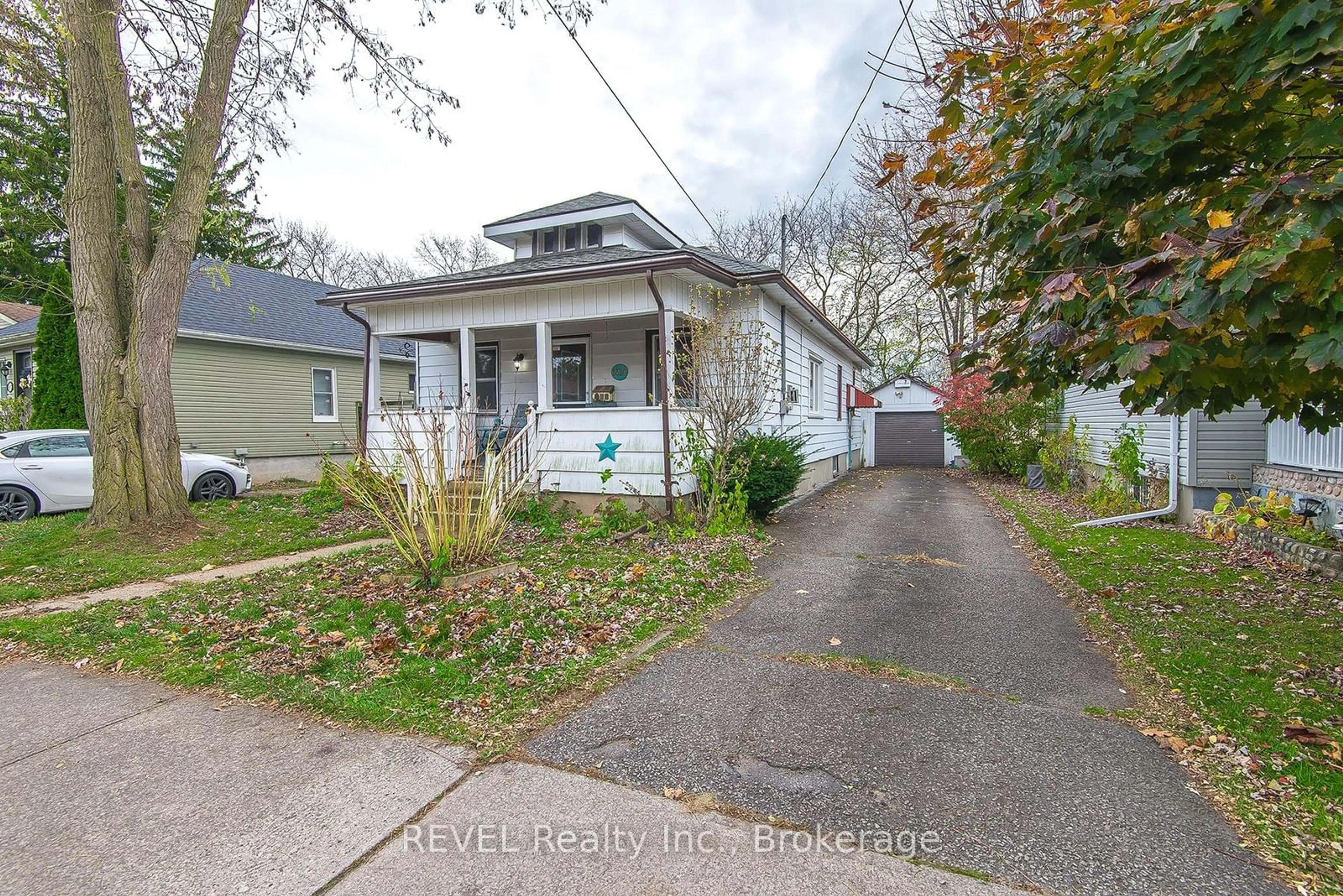 Frontside or backside of a home, the street view for 6510 Culp St, Niagara Falls Ontario L2G 2C2