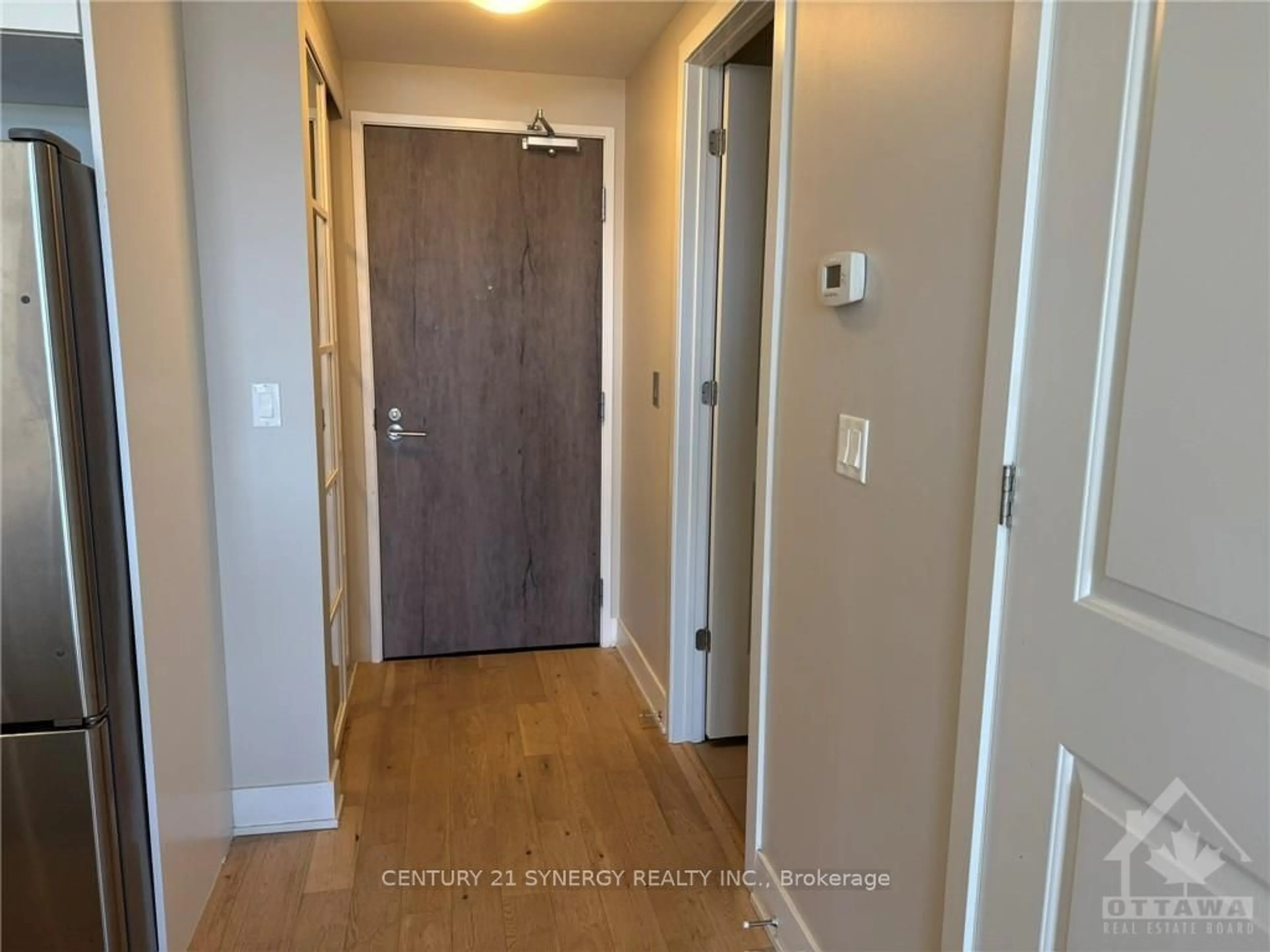 Indoor entryway, wood floors for 485 RICHMOND Rd #1009, Carlingwood - Westboro and Area Ontario K2A 3W9