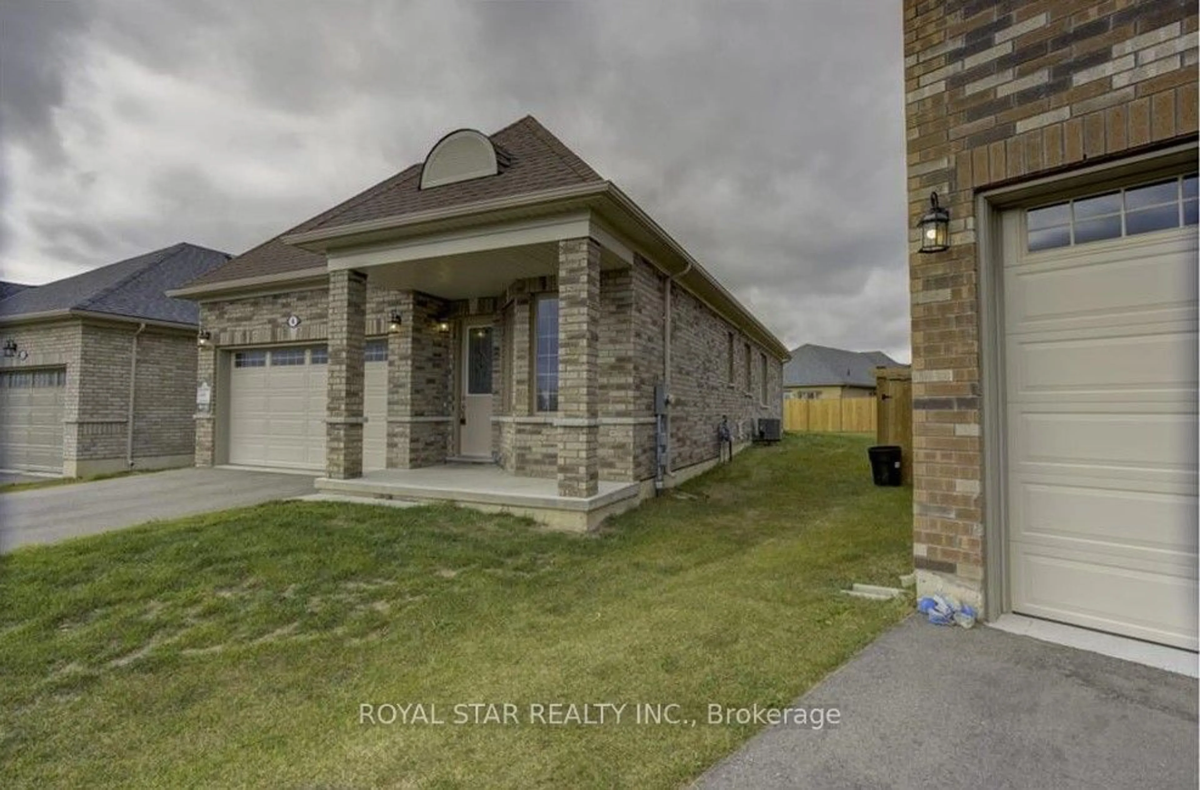 Frontside or backside of a home, the street view for 4 Harwood St, Tillsonburg Ontario N4G 0J8