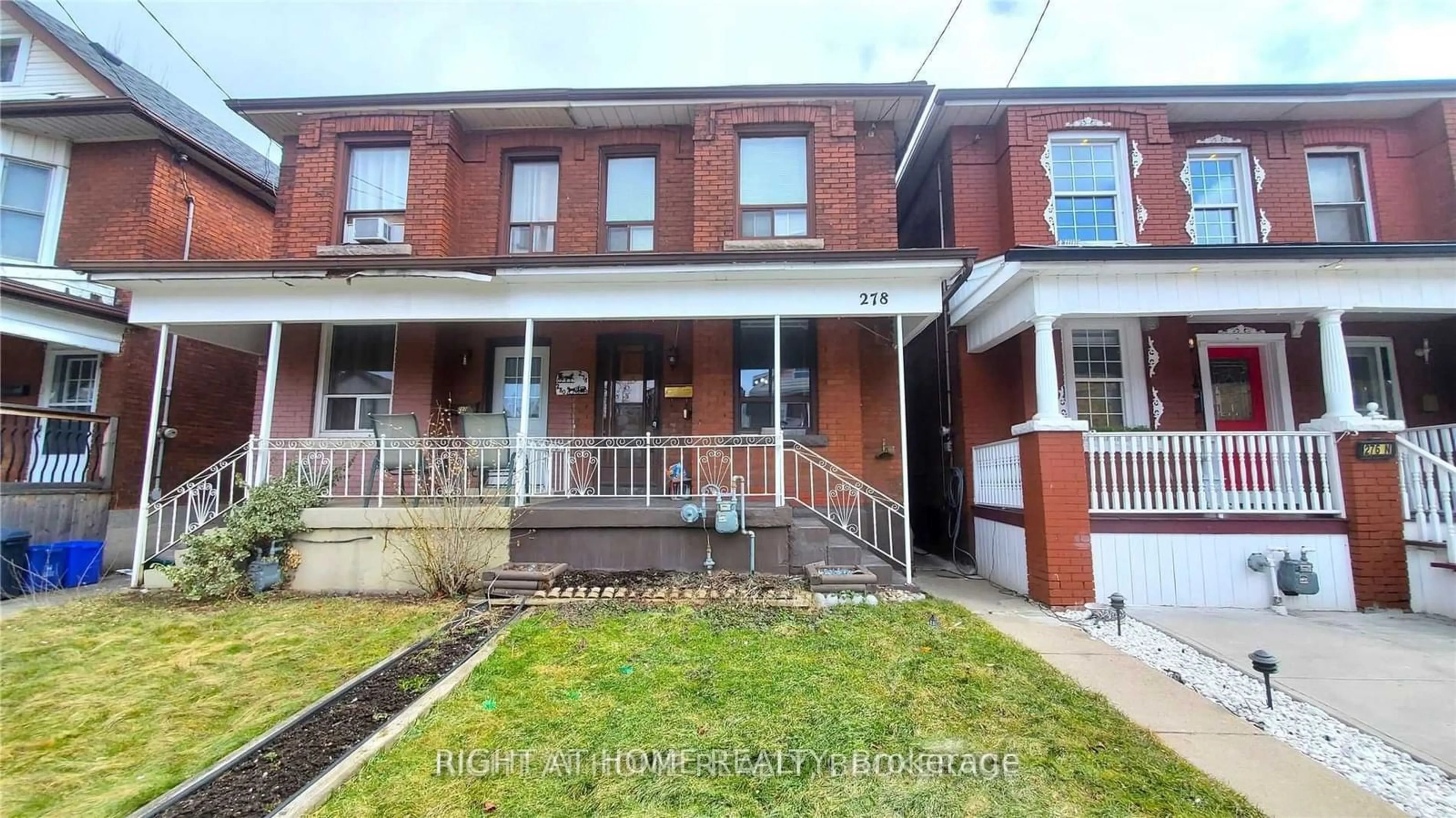 A pic from exterior of the house or condo, the street view for 278 Grosvenor Ave, Hamilton Ontario L8L 7T3