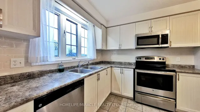 Additional property image - 184 Maitland St