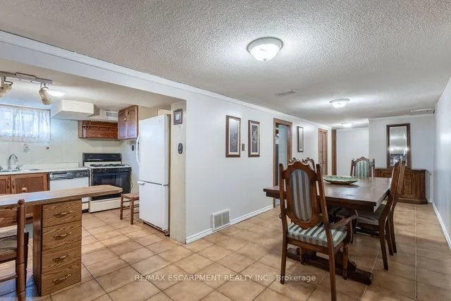 Additional property image - 97 Strathearne Ave