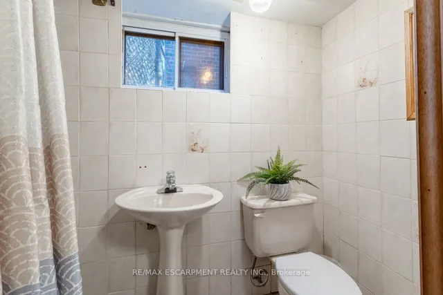 Additional property image - 97 Strathearne Ave