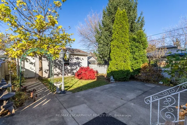 Additional property image - 97 Strathearne Ave