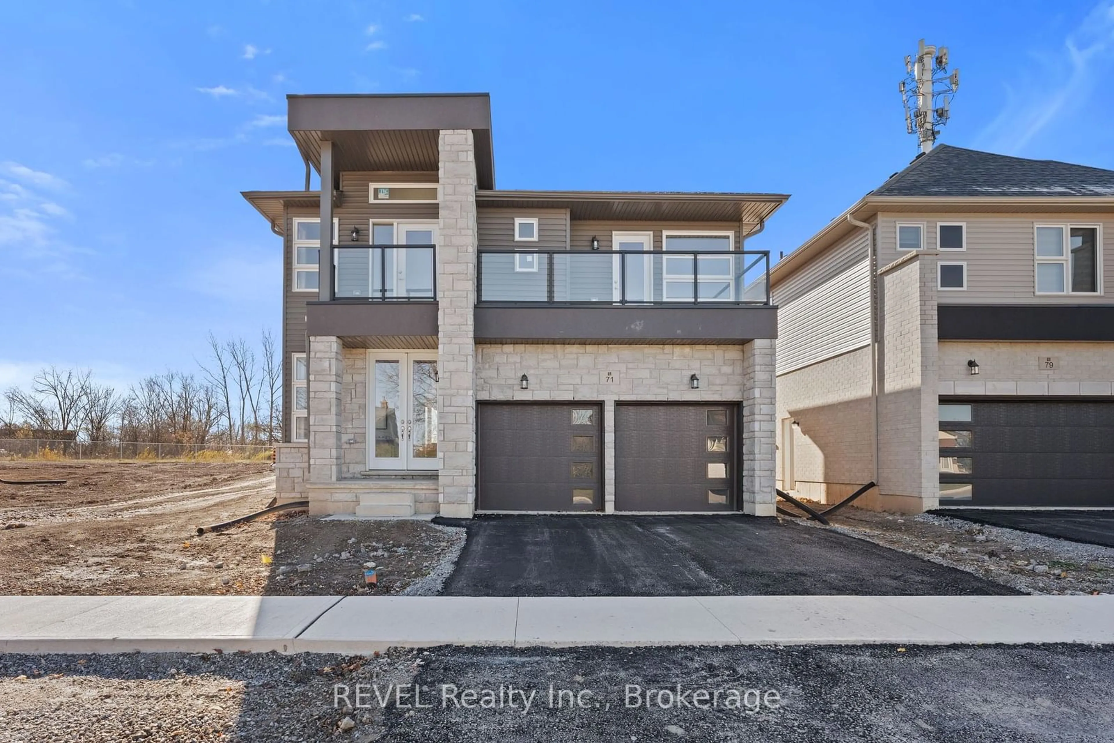 Frontside or backside of a home, the street view for 71 Laugher Ave, Welland Ontario L3B 1Z4