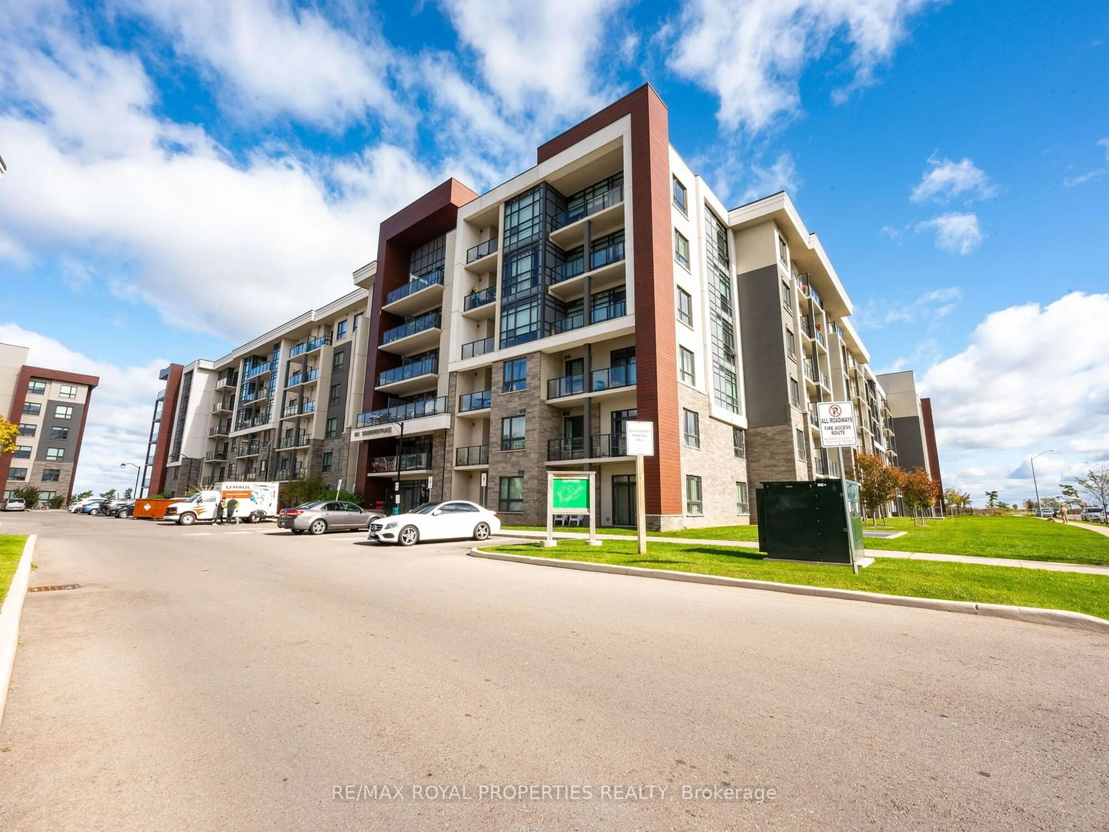 A pic from exterior of the house or condo, the street view for 101 Shoreview Pl #339, Hamilton Ontario L8E 0K2