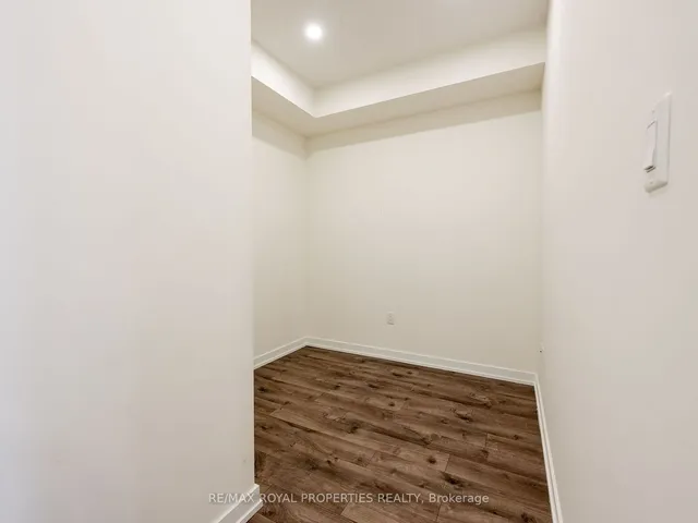 Additional property image - 101 Shoreview Pl Unit 339