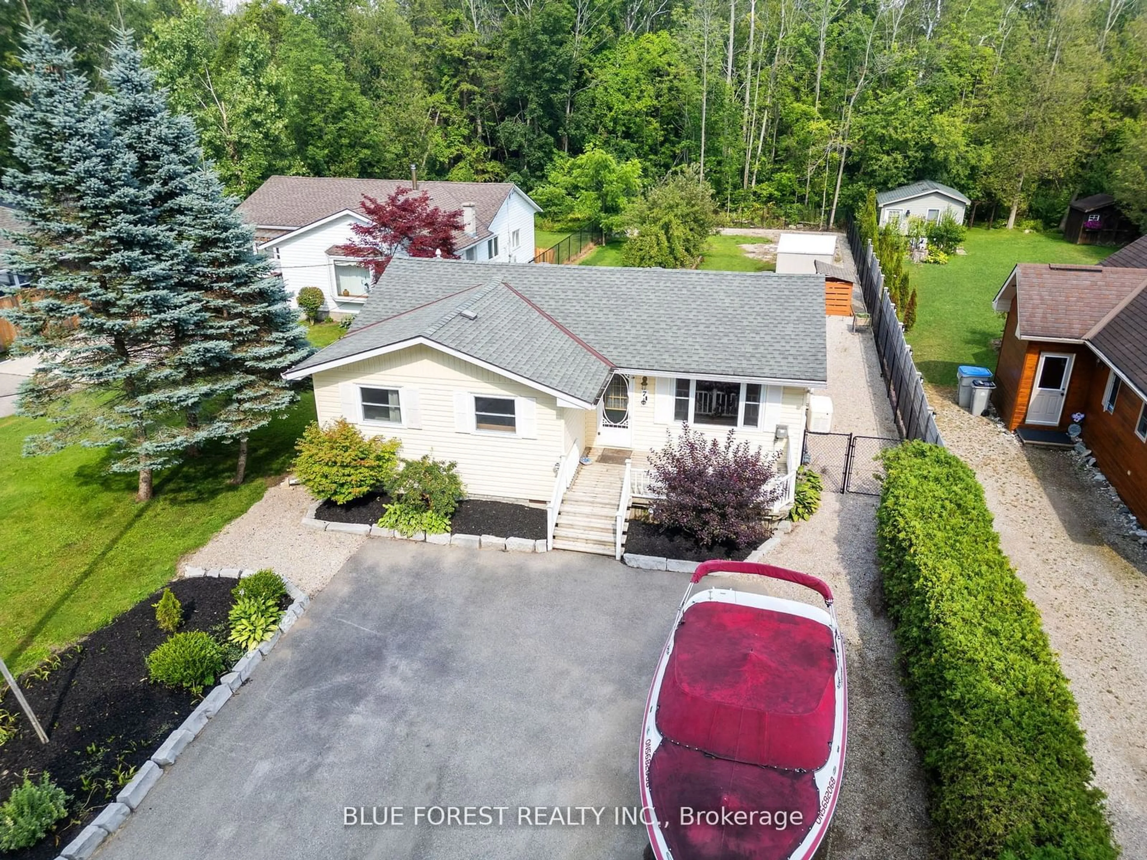 Frontside or backside of a home, cottage for 7 Andrews Cres Acre, Goderich Ontario N7A 3X8