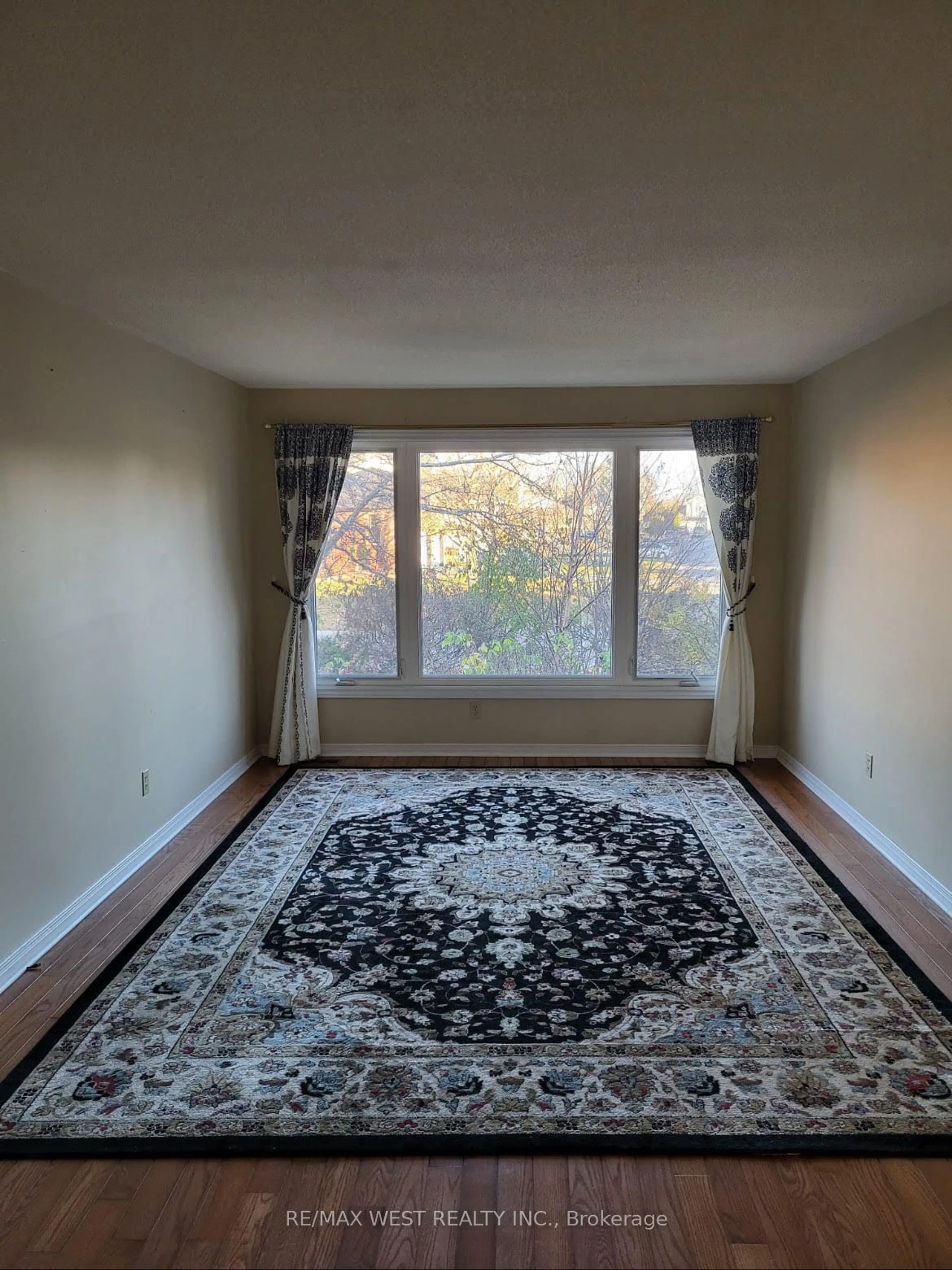 A pic of a room, carpet floors for 953 Lancaster Dr, Kingston Ontario K7P 2A4