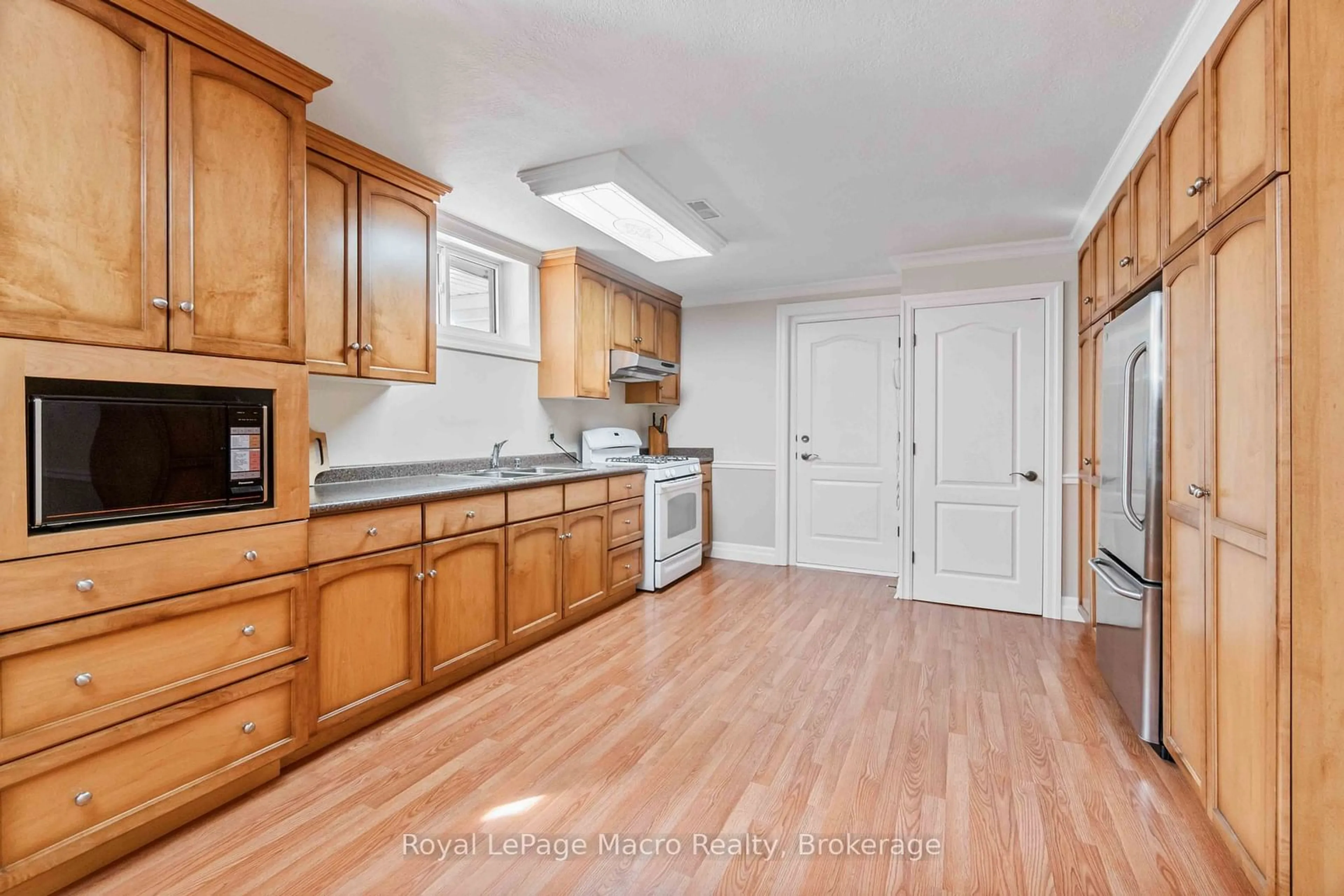 Kitchen, wood floors, cottage for 80 Margaret Ave, Hamilton Ontario L8G 3G5