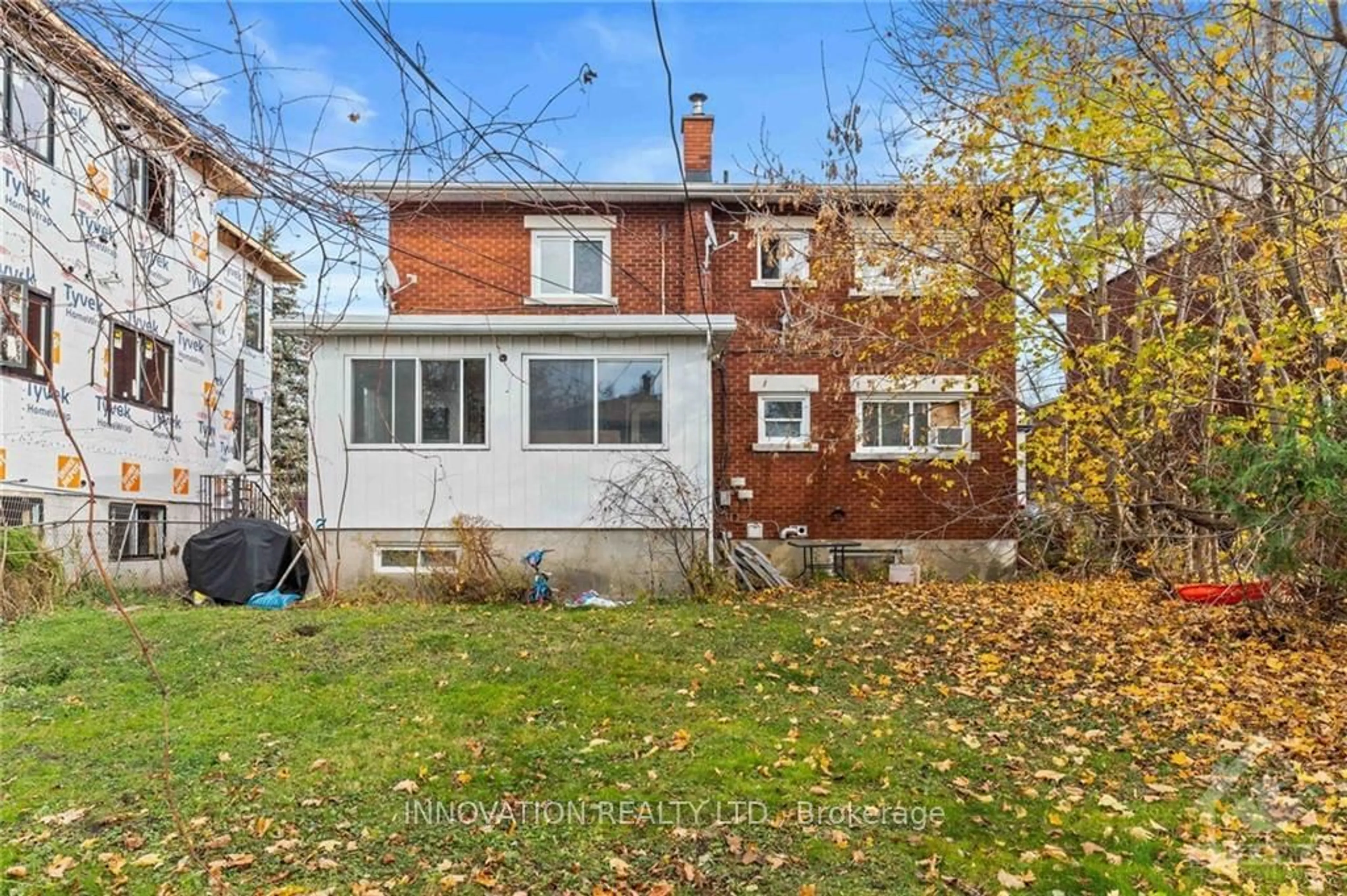 Frontside or backside of a home, the fenced backyard for 2418 CARLSEN Ave, Billings Bridge - Riverside Park and Area Ontario K1V 8G1