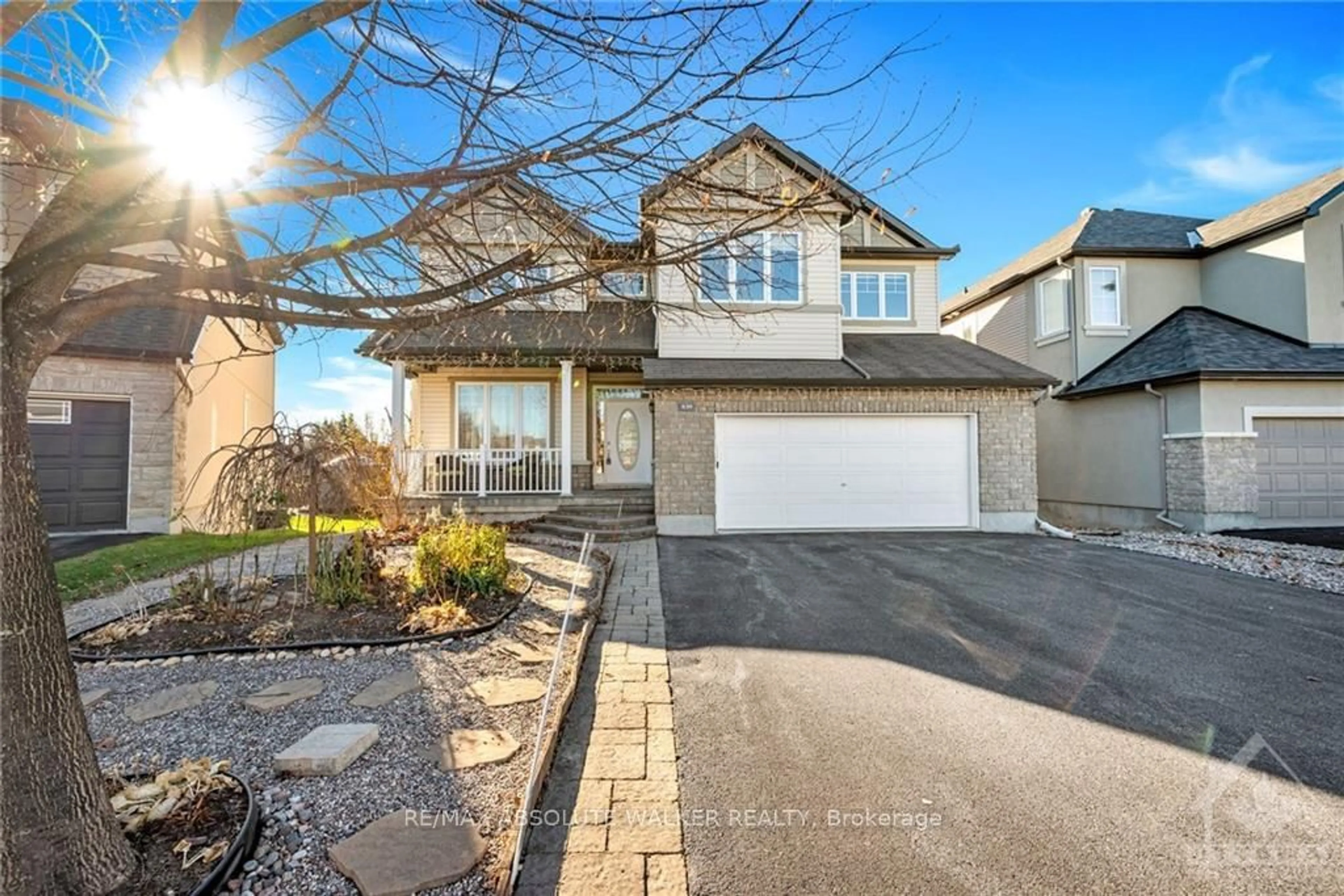 Frontside or backside of a home, the street view for 630 BIRCHLAND Cres, Stittsville - Munster - Richmond Ontario K2S 0S8