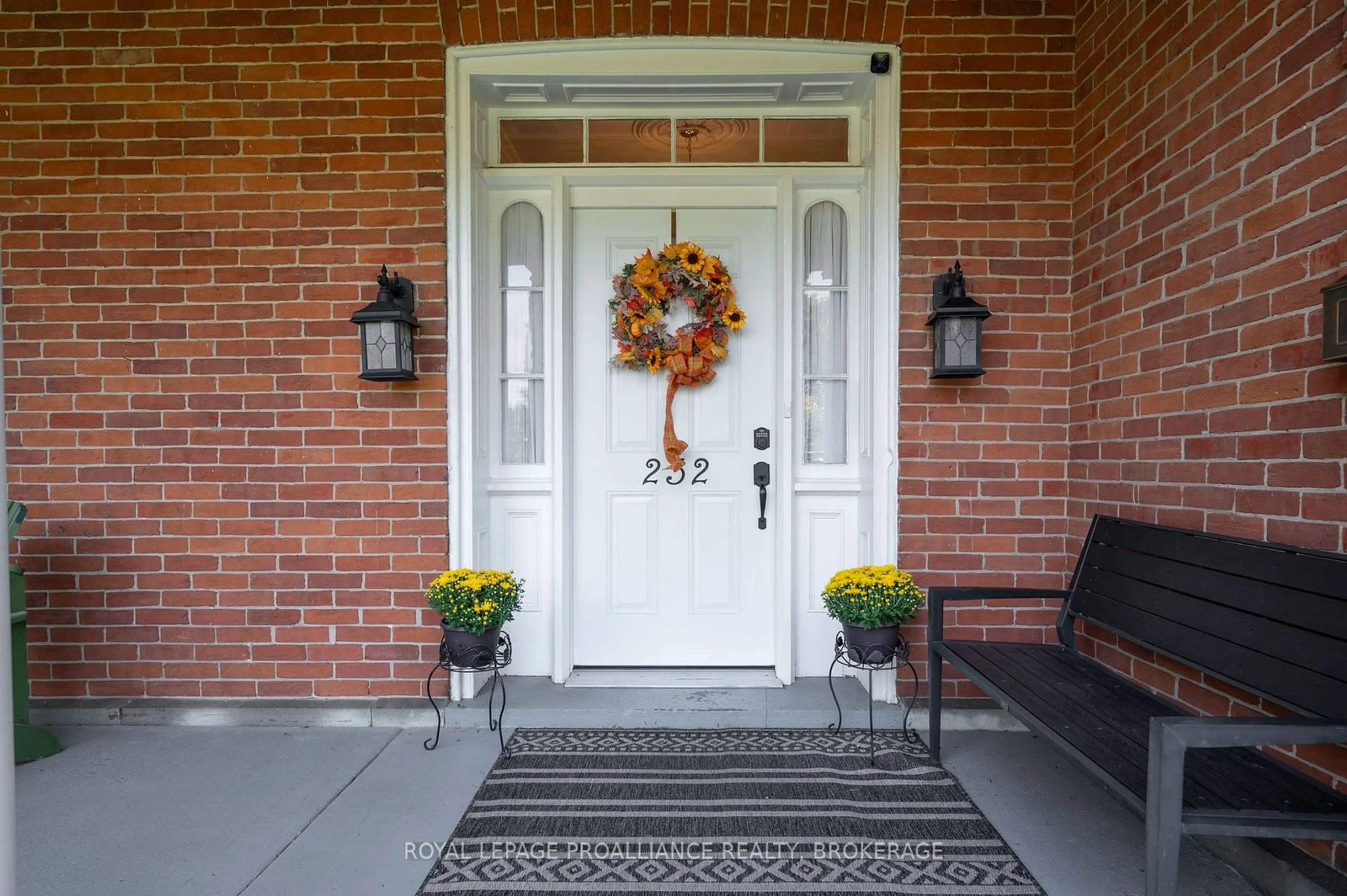 Indoor entryway, wood floors for 232 Dundas St, Greater Napanee Ontario K7R 2A8