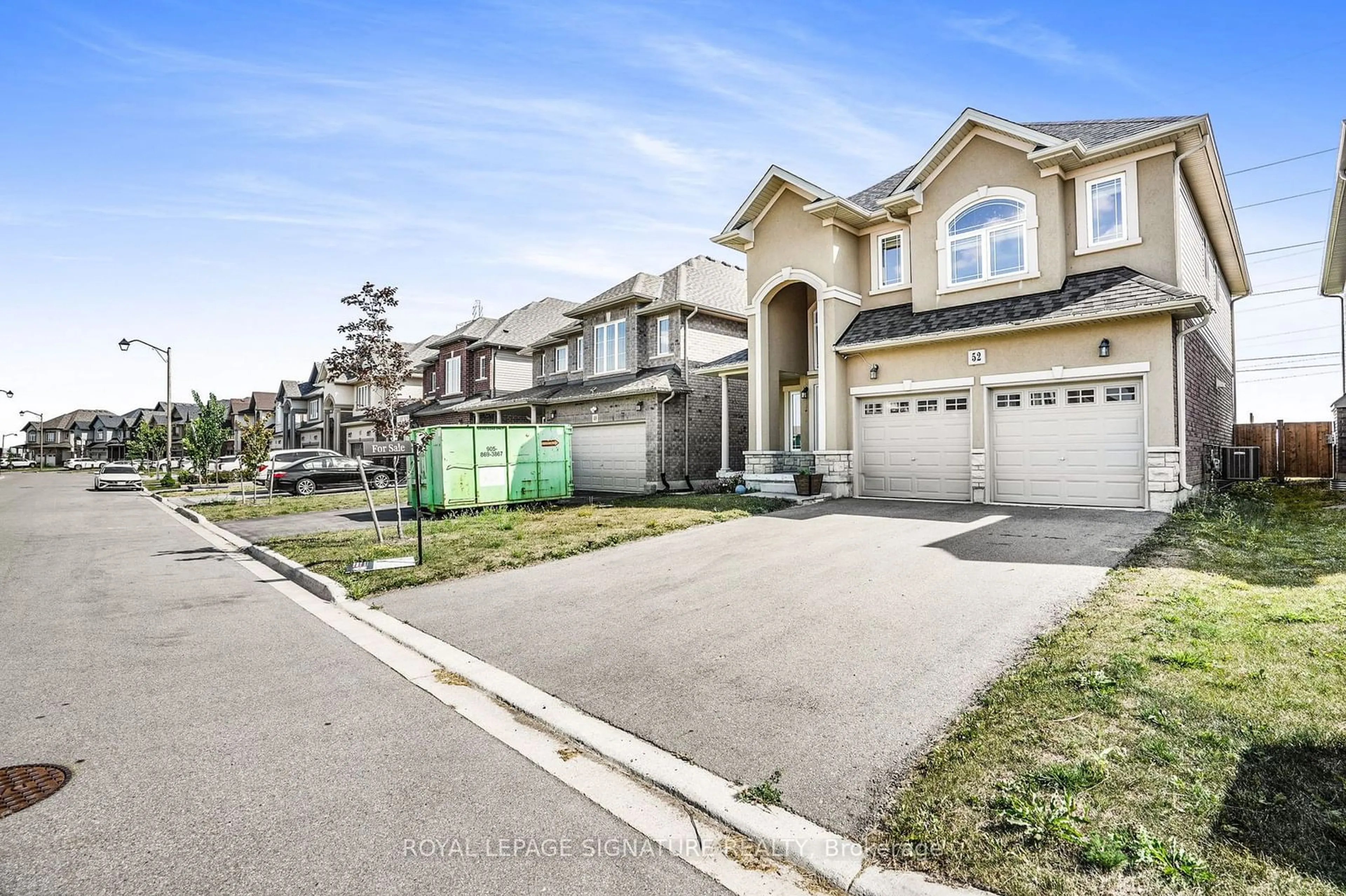 A pic from exterior of the house or condo, the street view for 52 Dolomiti Crt, Hamilton Ontario L0R 1P0