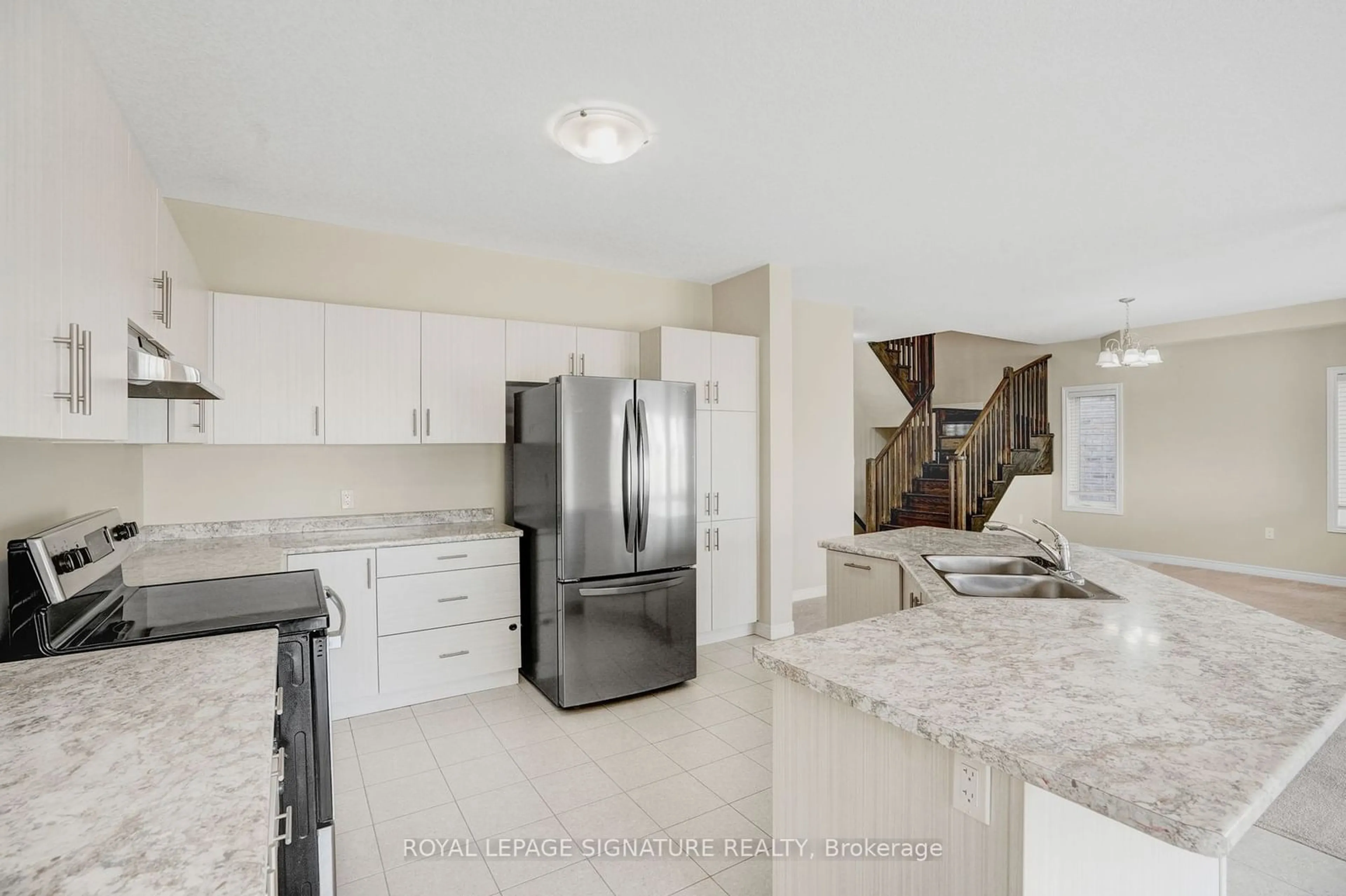 Open concept kitchen for 52 Dolomiti Crt, Hamilton Ontario L0R 1P0