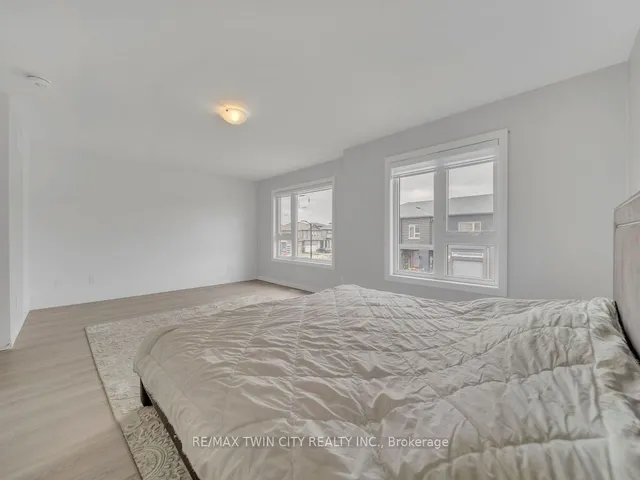 Additional property image - 8 Pony Way