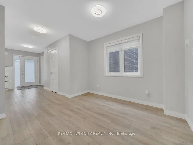 Additional property image - 8 Pony Way