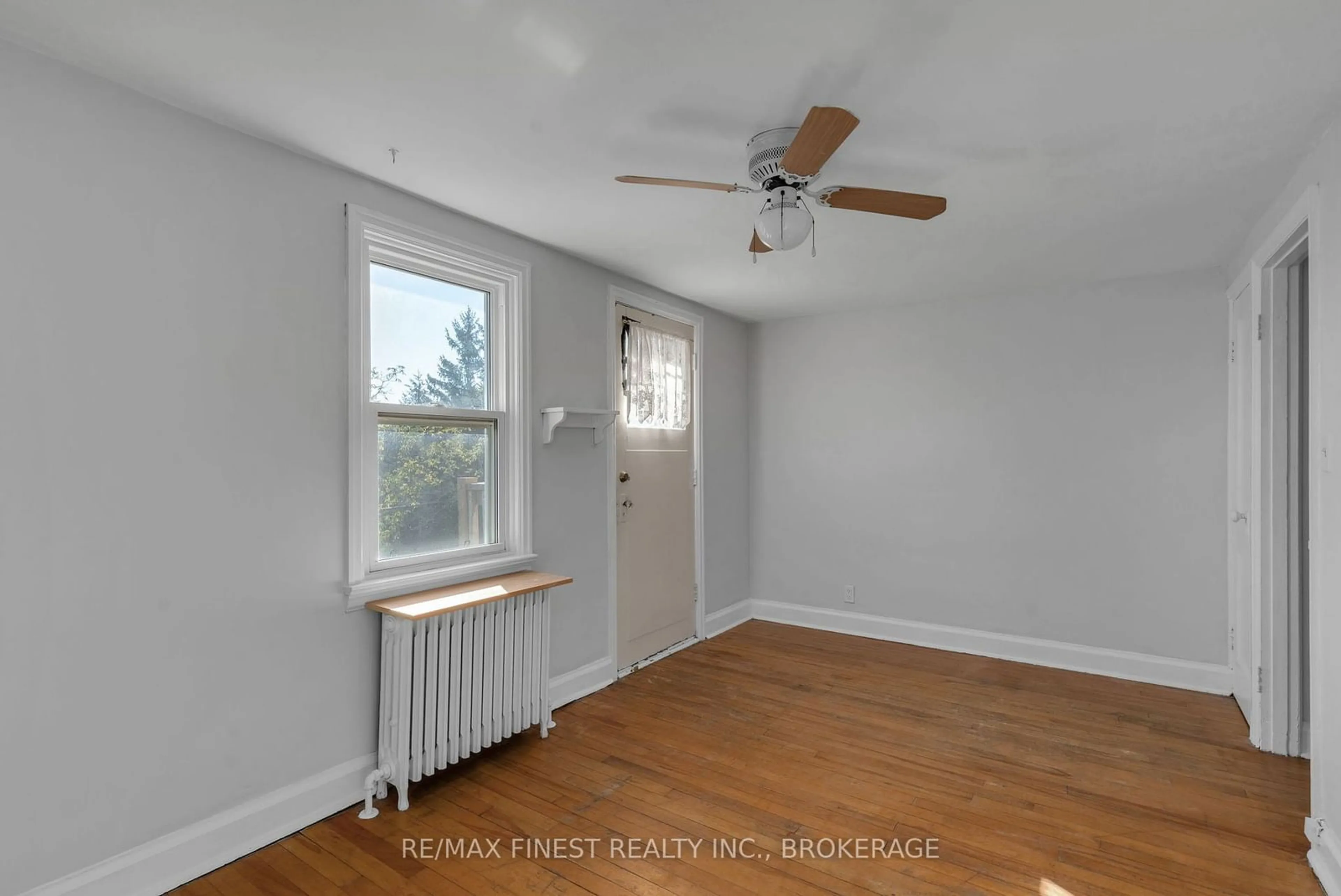 A pic of a room, wood floors for 325 Sydenham St, Kingston Ontario K7K 3N1