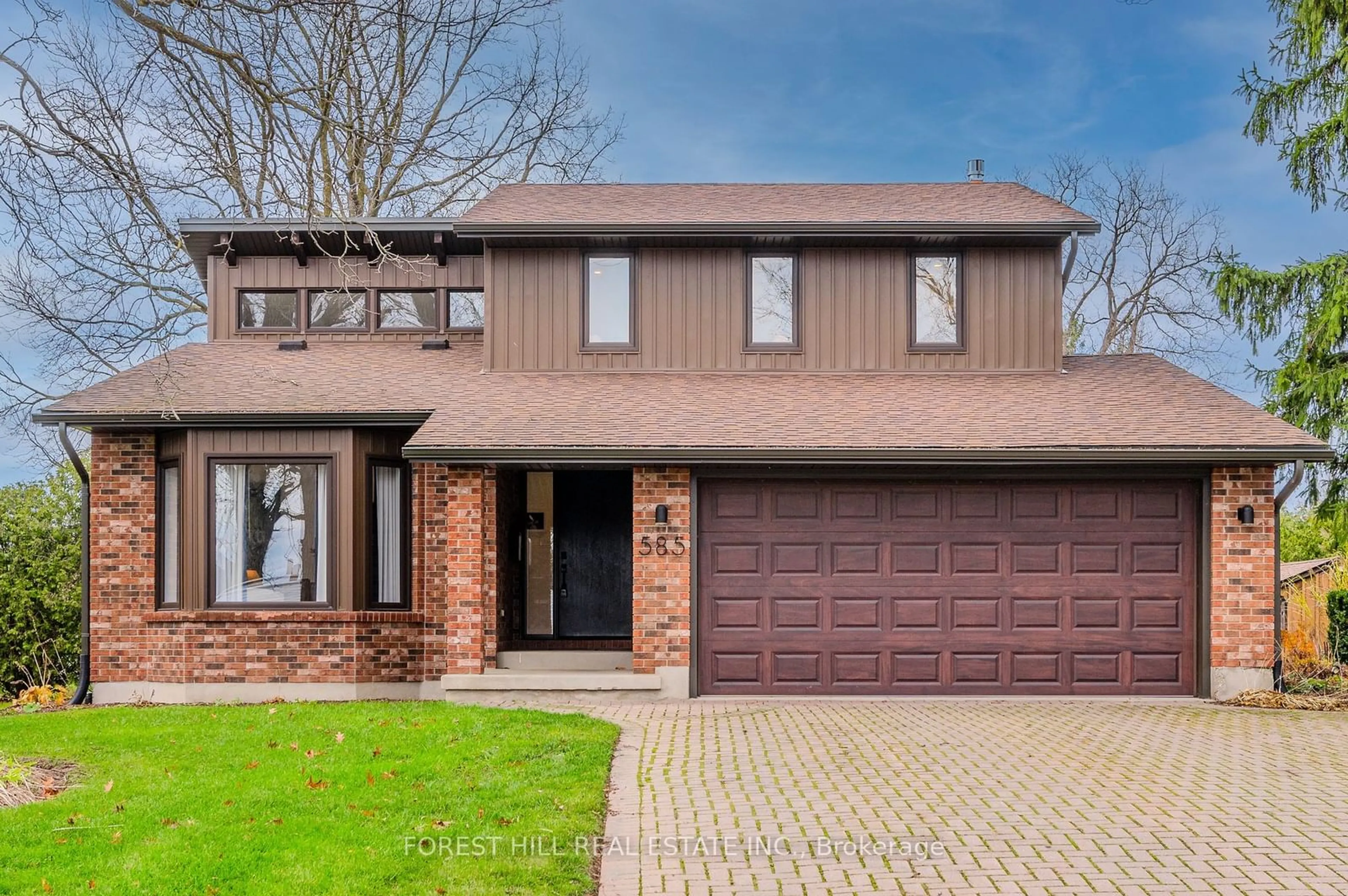 Home with brick exterior material for 585 St Patrick St, Centre Wellington Ontario N1M 1N3