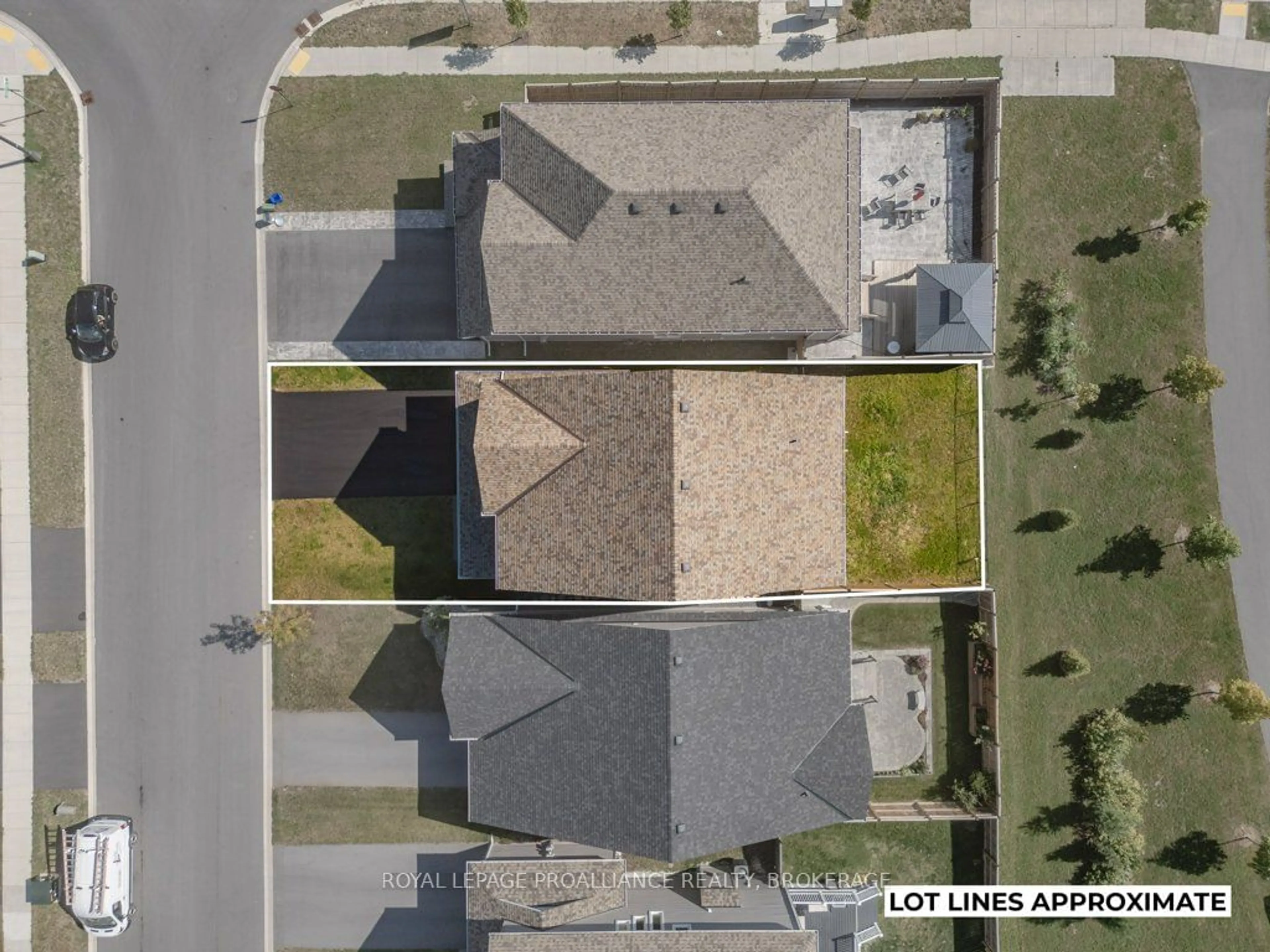 Frontside or backside of a home, the street view for 1203 ASHFORD PLACE, Kingston Ontario K7M 0G4