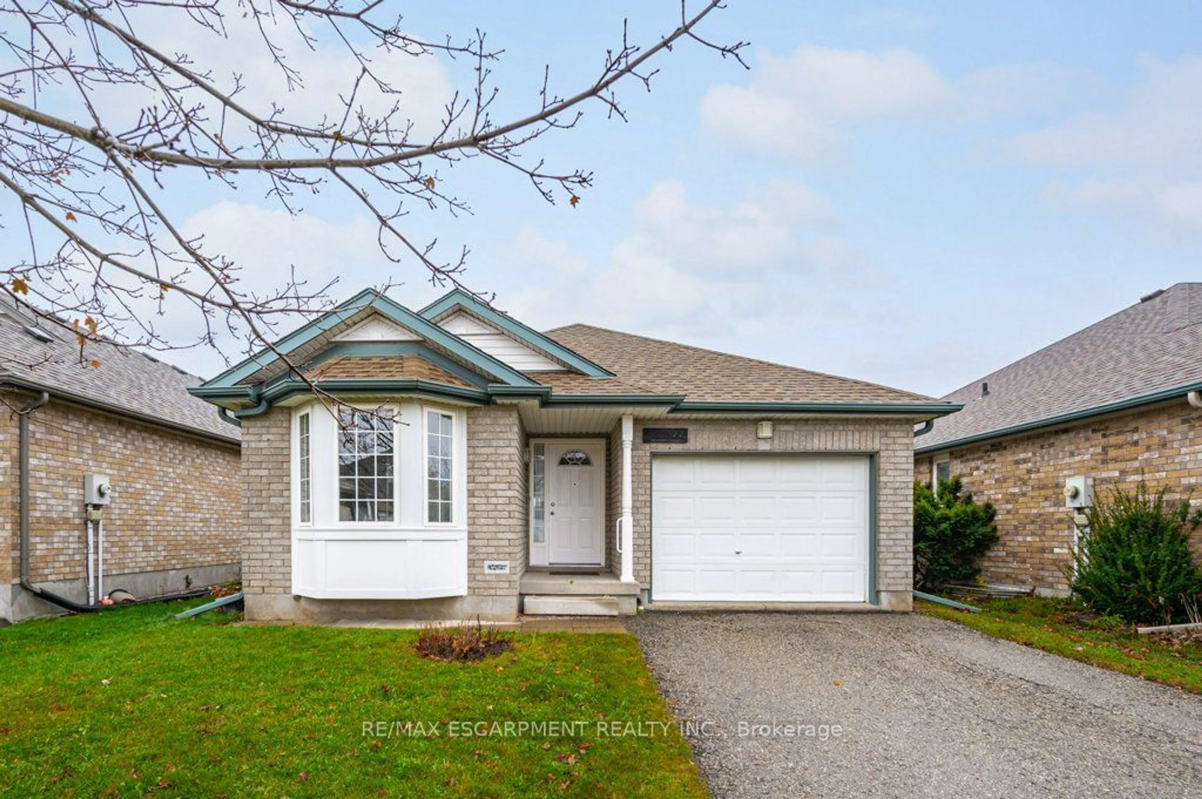 Frontside or backside of a home, cottage for 27 Beirnes Crt, Centre Wellington Ontario N1M 3V4