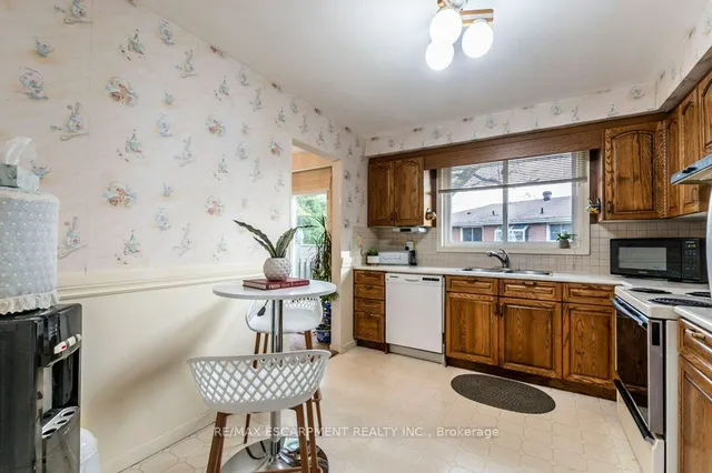 Additional property image - 39 San Francisco Ave