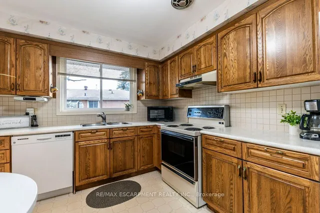 Additional property image - 39 San Francisco Ave