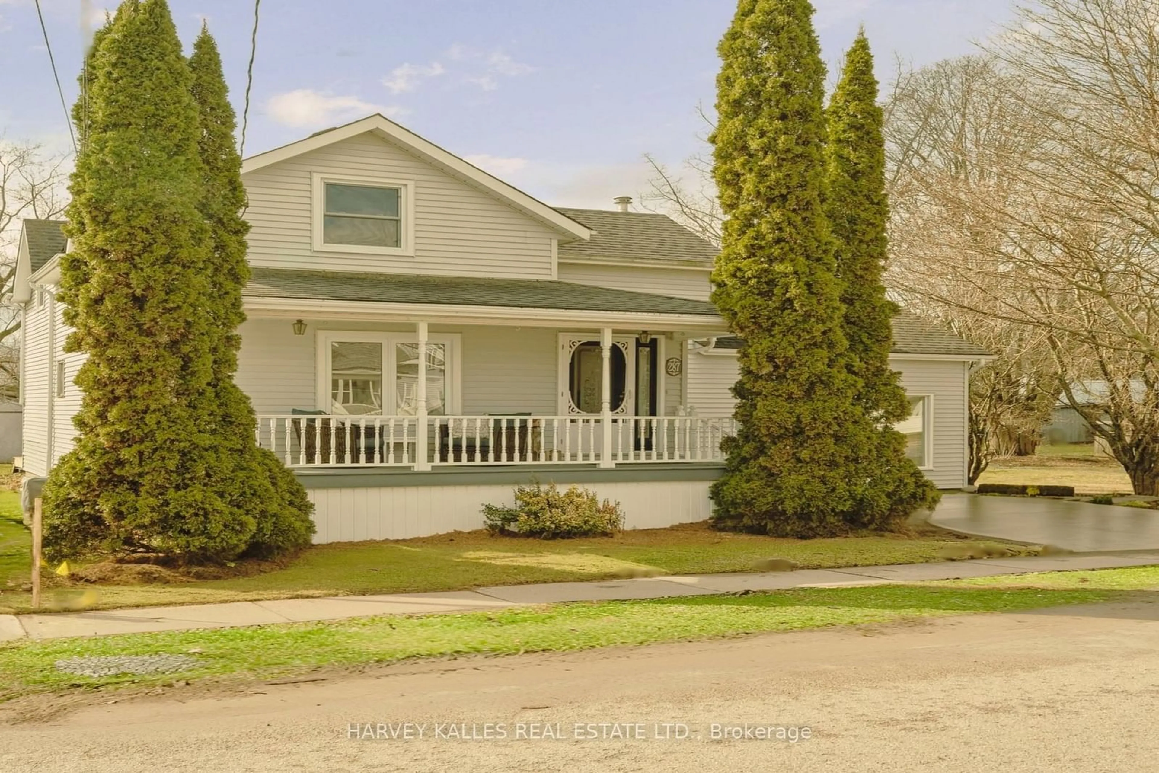 Frontside or backside of a home, cottage for 287 Niles St, Prince Edward County Ontario K0K 3L0