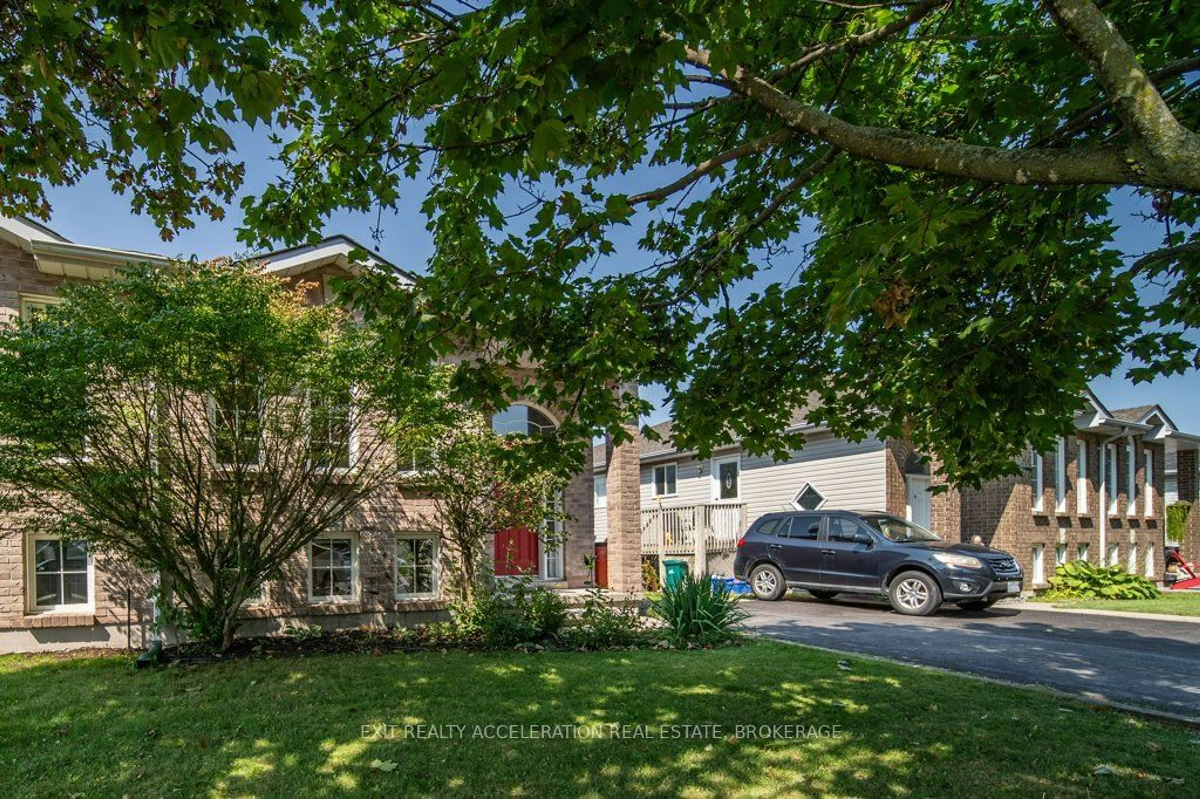 Frontside or backside of a home, the street view for 1289 Birchwood Dr, Kingston Ontario K7P 2Y9