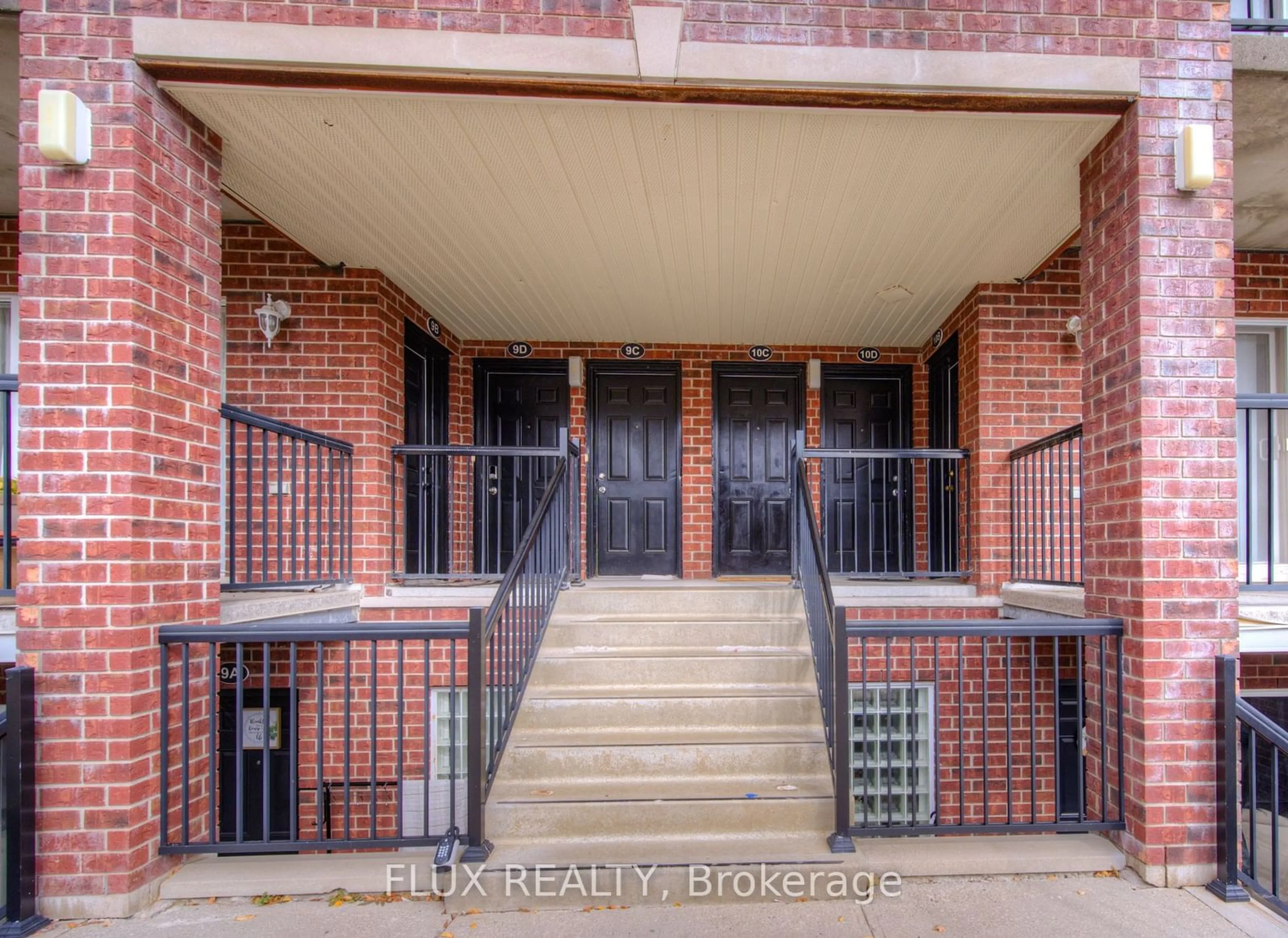 Indoor entryway, unknown floor for 45 Cedar Hill Cres #10C, Kitchener Ontario N2E 0A2