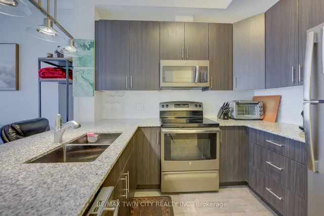 Additional property image - 1 VICTORIA St Unit 504