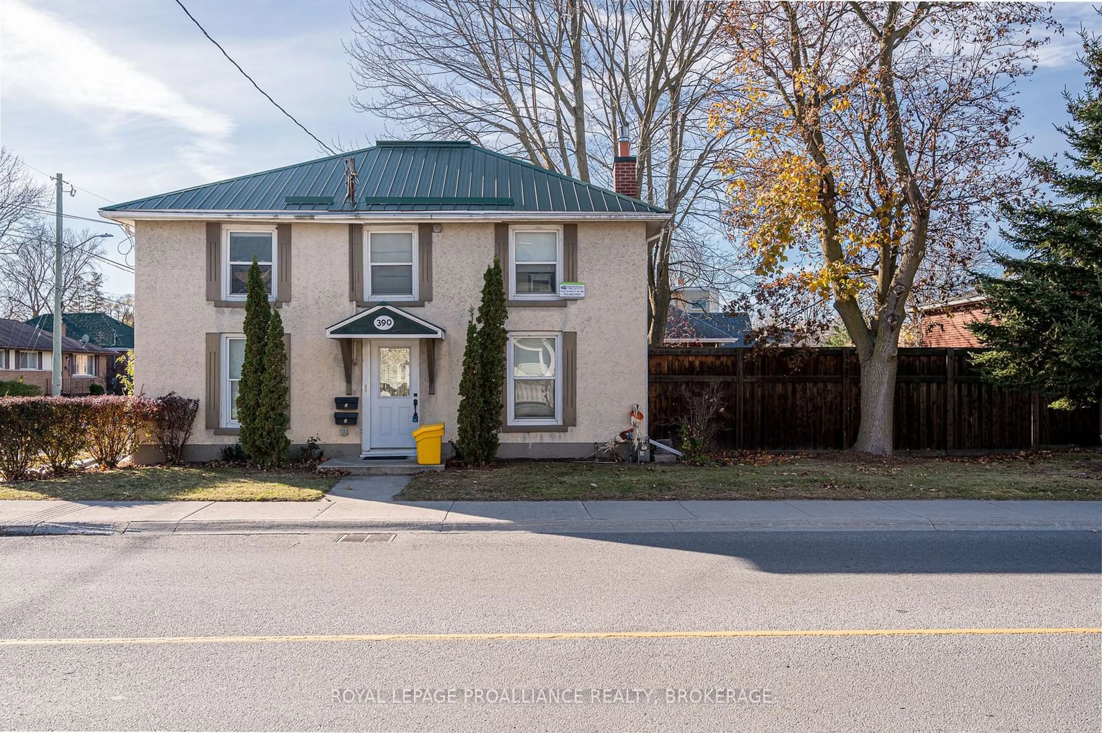 Frontside or backside of a home, the street view for 390 Division St, Kingston Ontario K7K 4A7