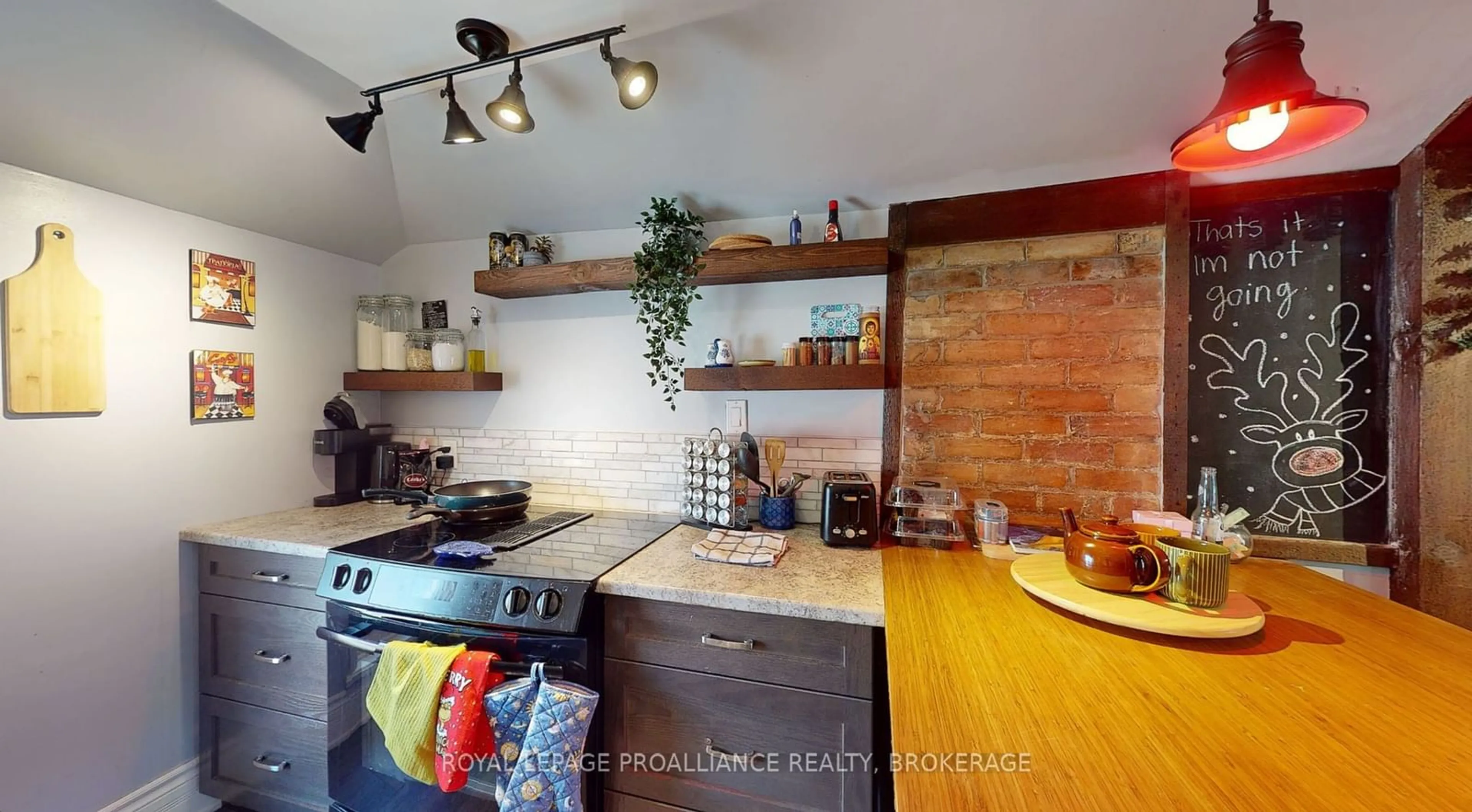 Kitchen, wood floors, cottage for 390 Division St, Kingston Ontario K7K 4A7