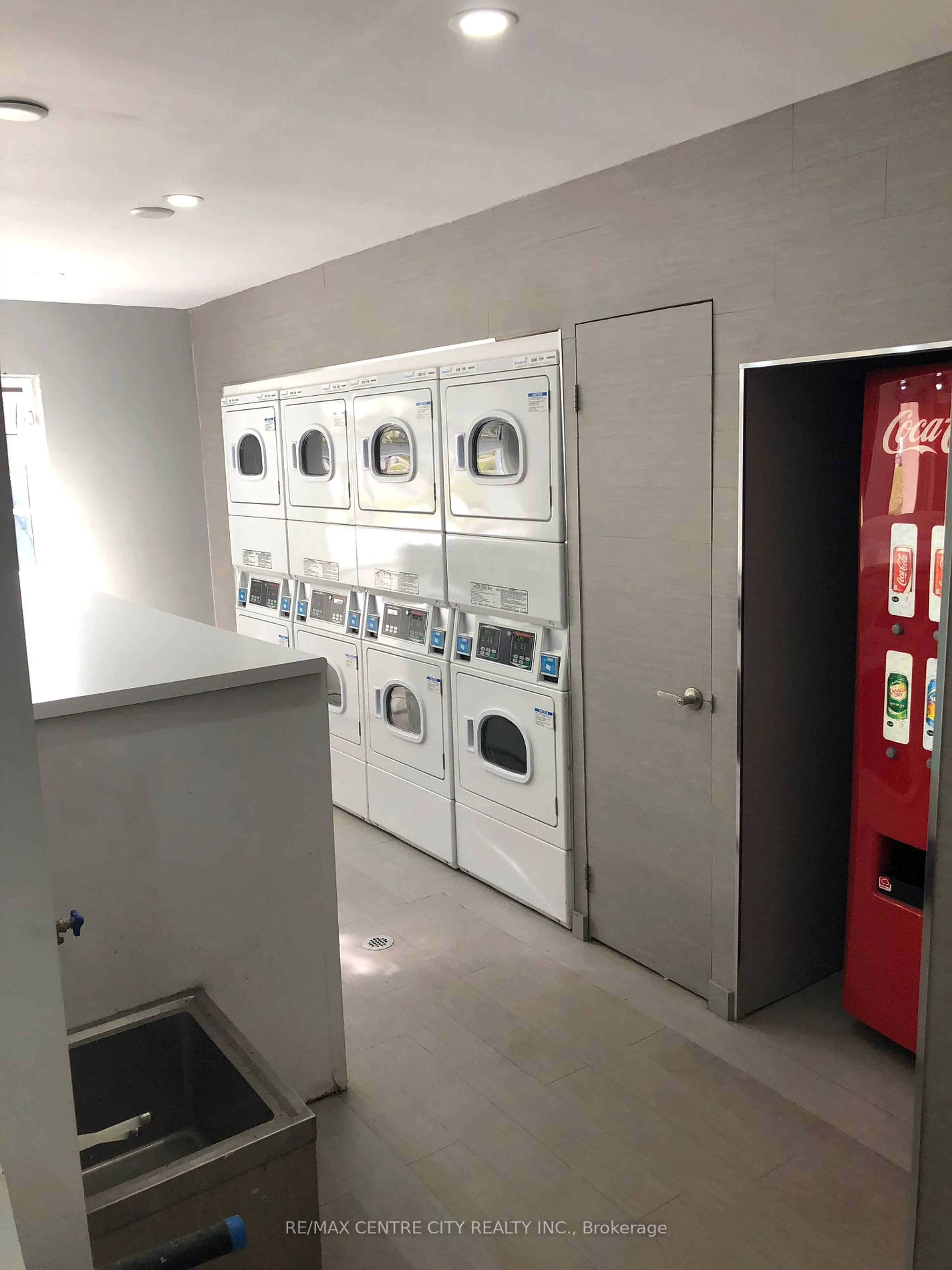 Laundry room for 563 Mornington Ave #501, London Ontario N5Y 4T8