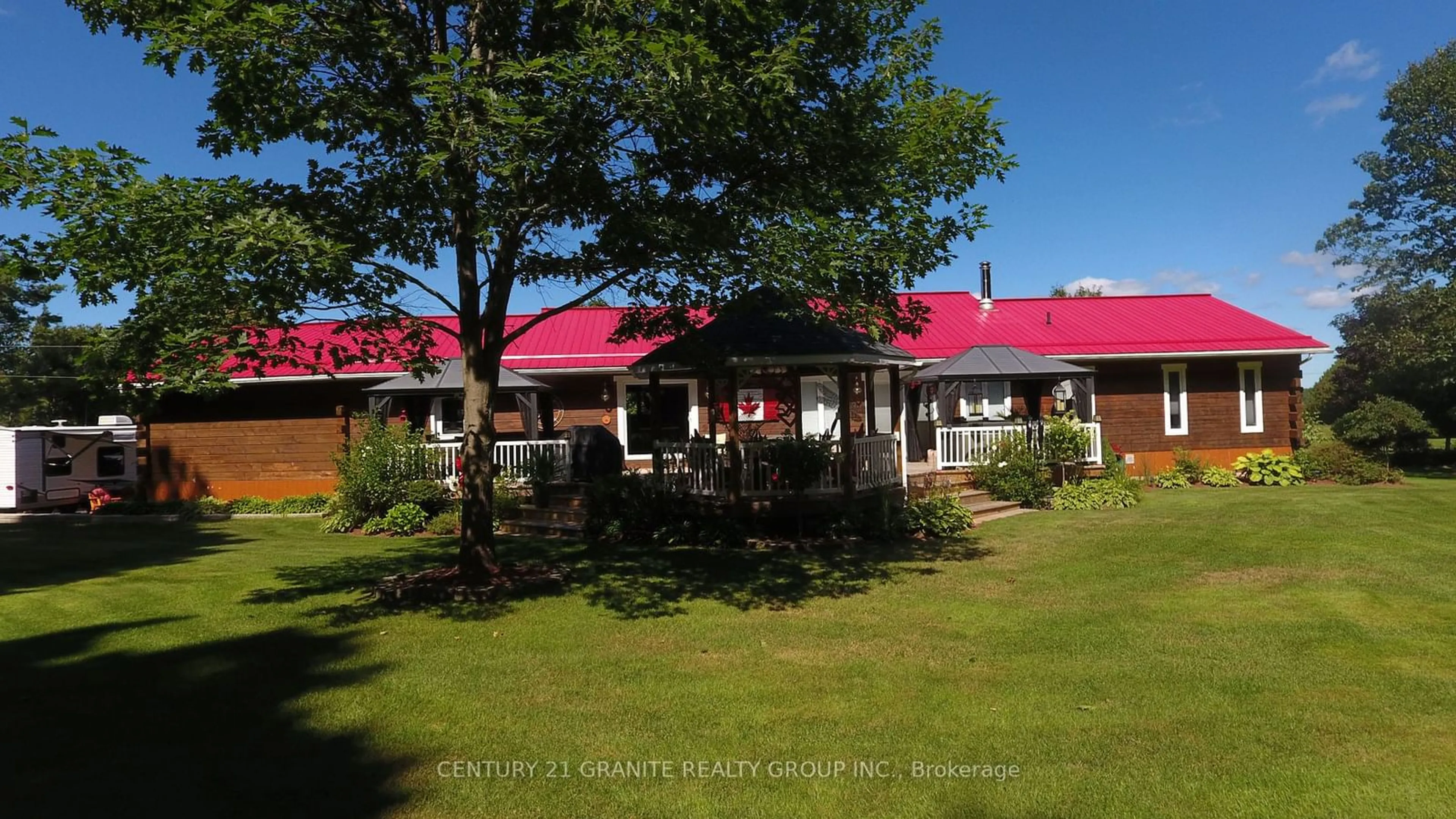 Patio, cottage for 1585 East Road Loop, Hastings Highlands Ontario K0L 2R0