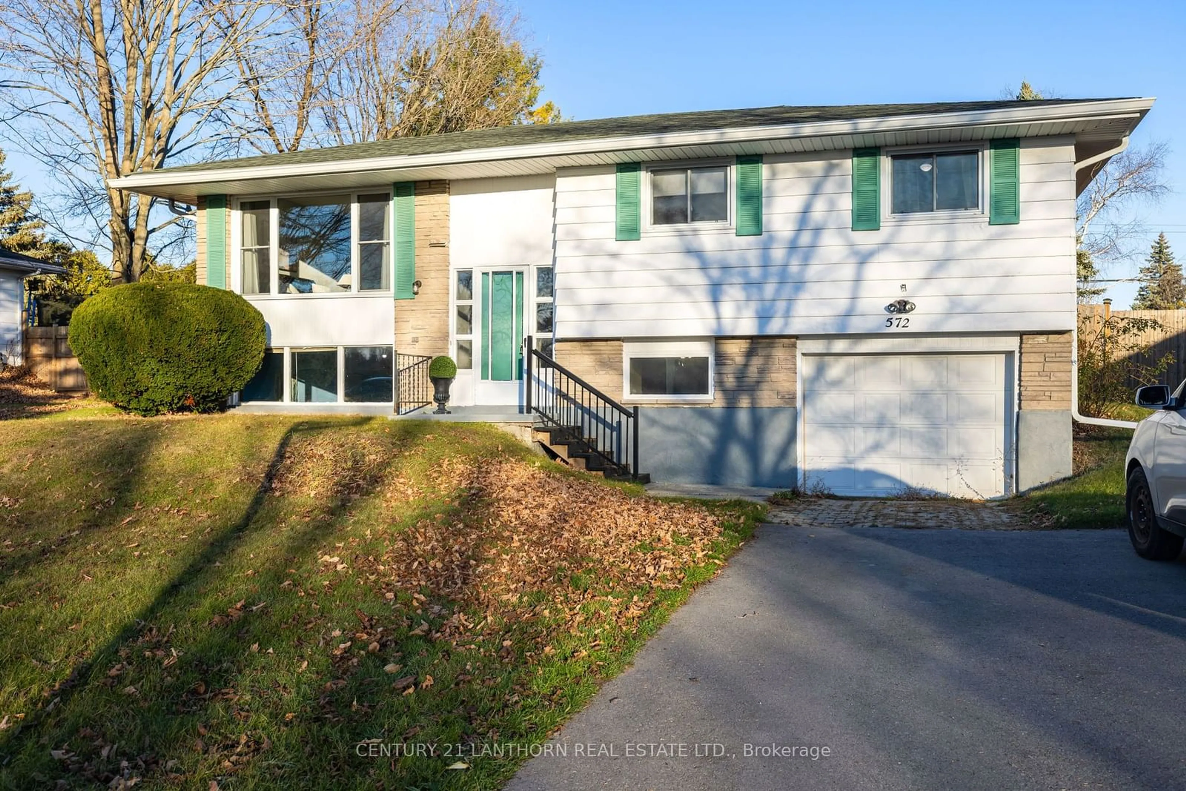 Frontside or backside of a home, the street view for 572 Whites Rd, Quinte West Ontario K8V 5P8