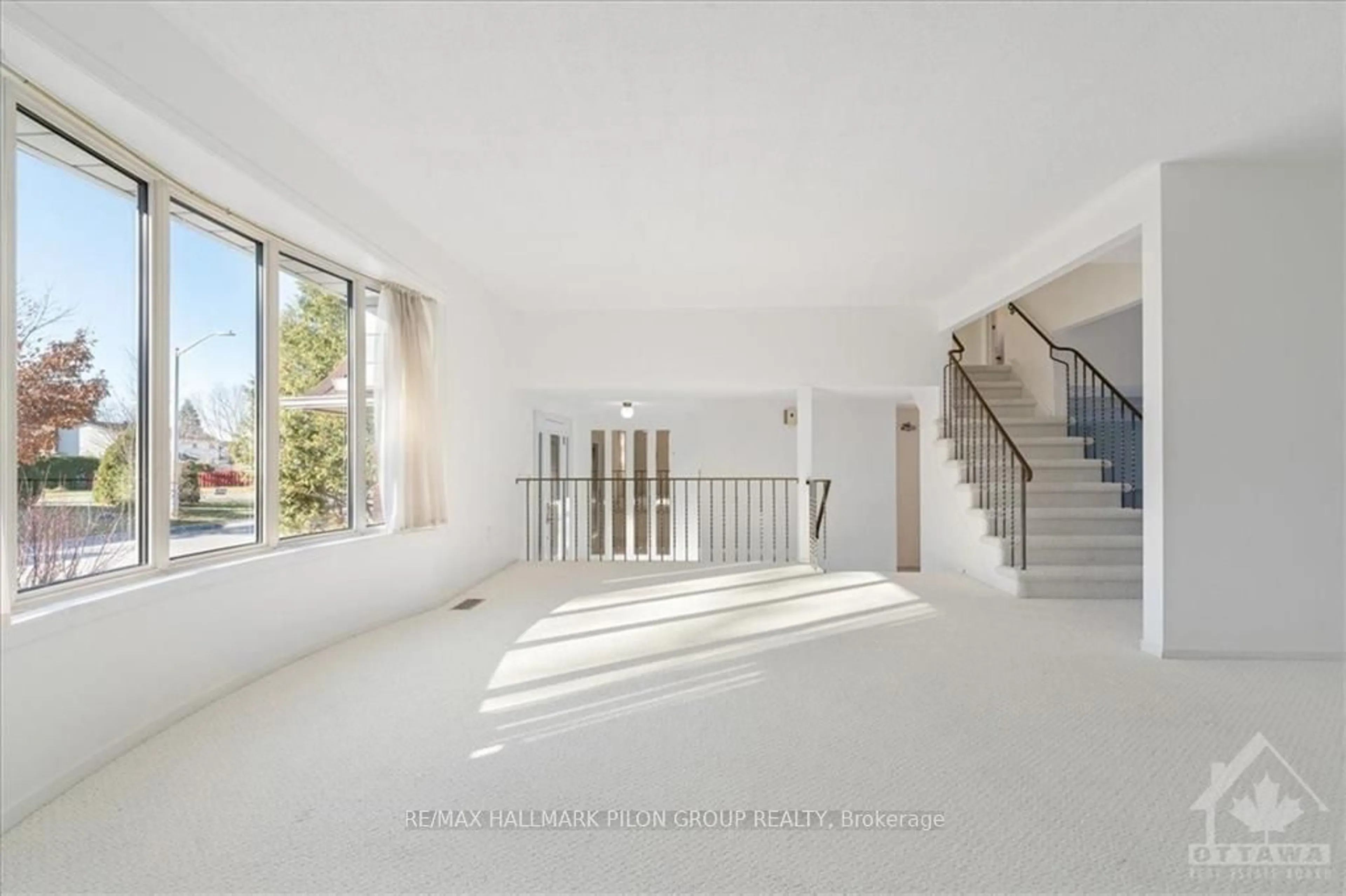 Indoor foyer, cement floor for 1763 CALUMET Lane, Orleans - Convent Glen and Area Ontario K1C 1W1