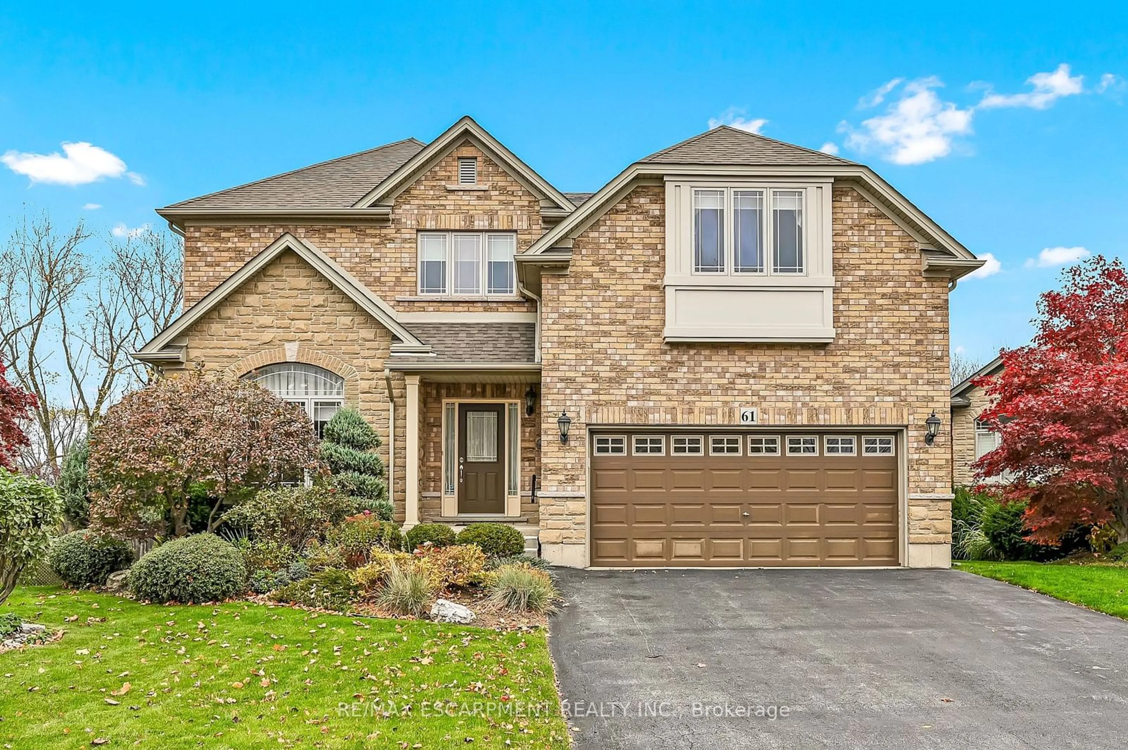 Home with brick exterior material for 61 Waterford Cres, Hamilton Ontario L8E 4Z9