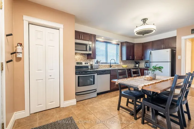 Additional property image - 702 SEVENTH Ave