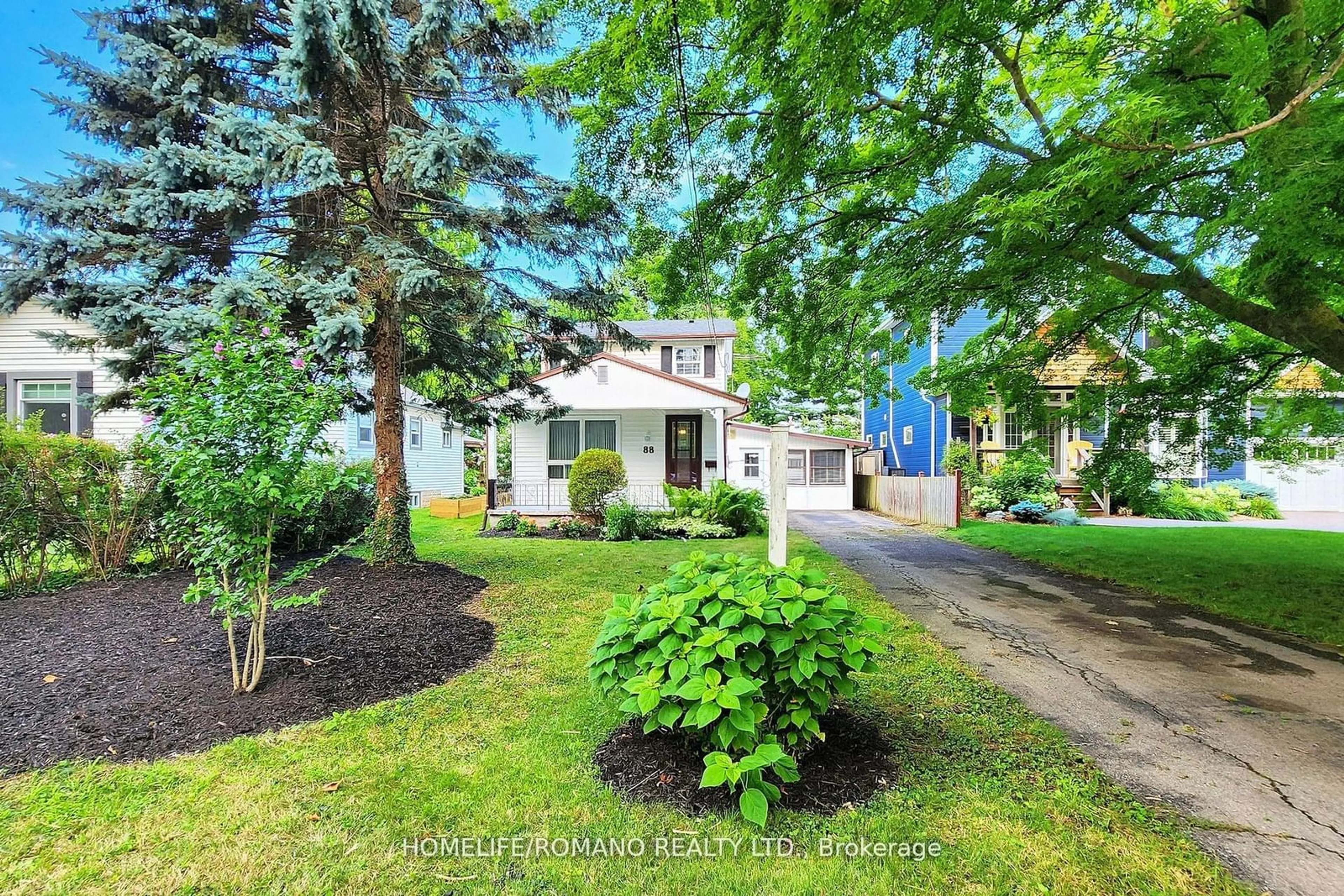 Frontside or backside of a home, cottage for 88 Bayview Dr, St. Catharines Ontario L2N 4Z1