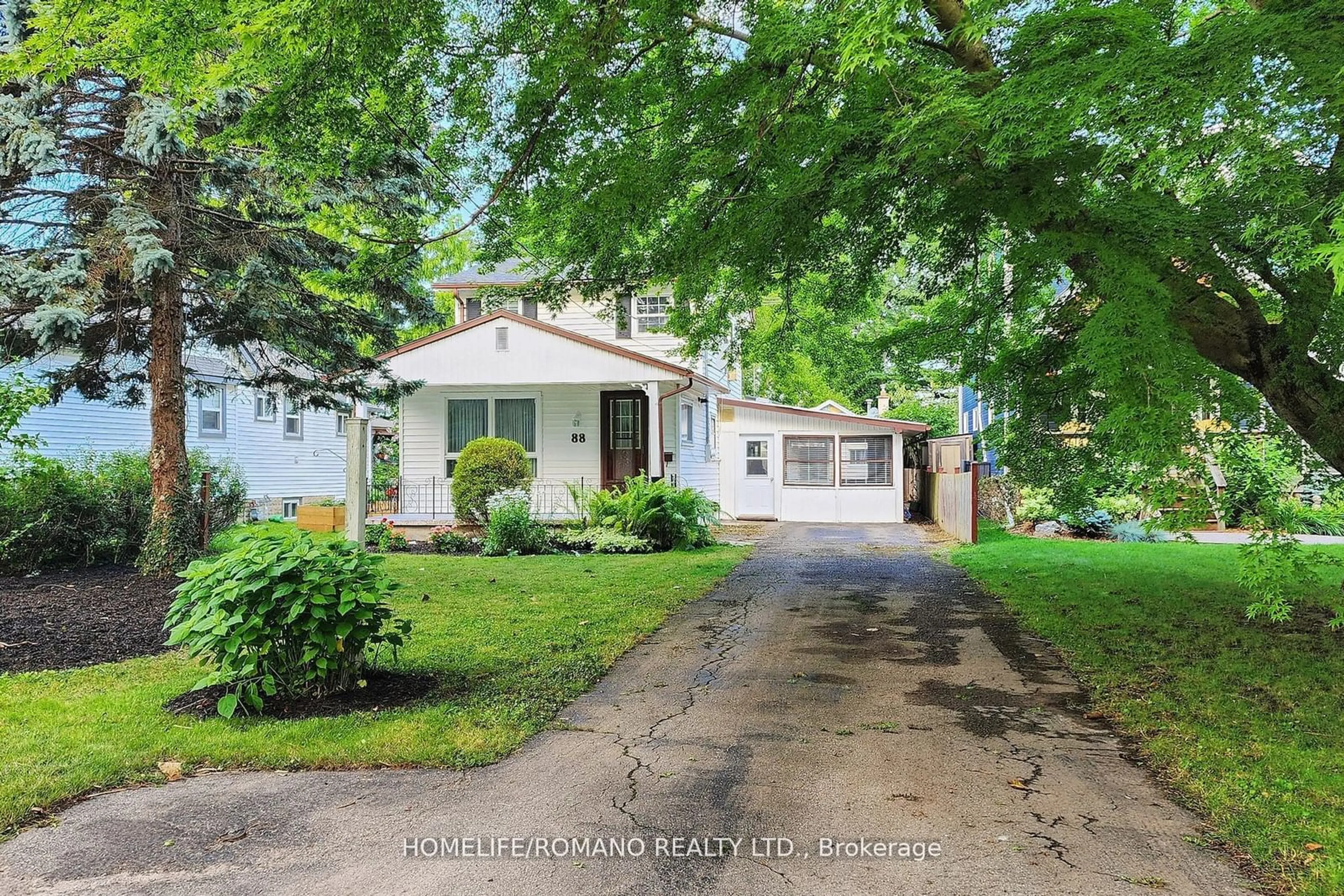 Frontside or backside of a home, cottage for 88 Bayview Dr, St. Catharines Ontario L2N 4Z1