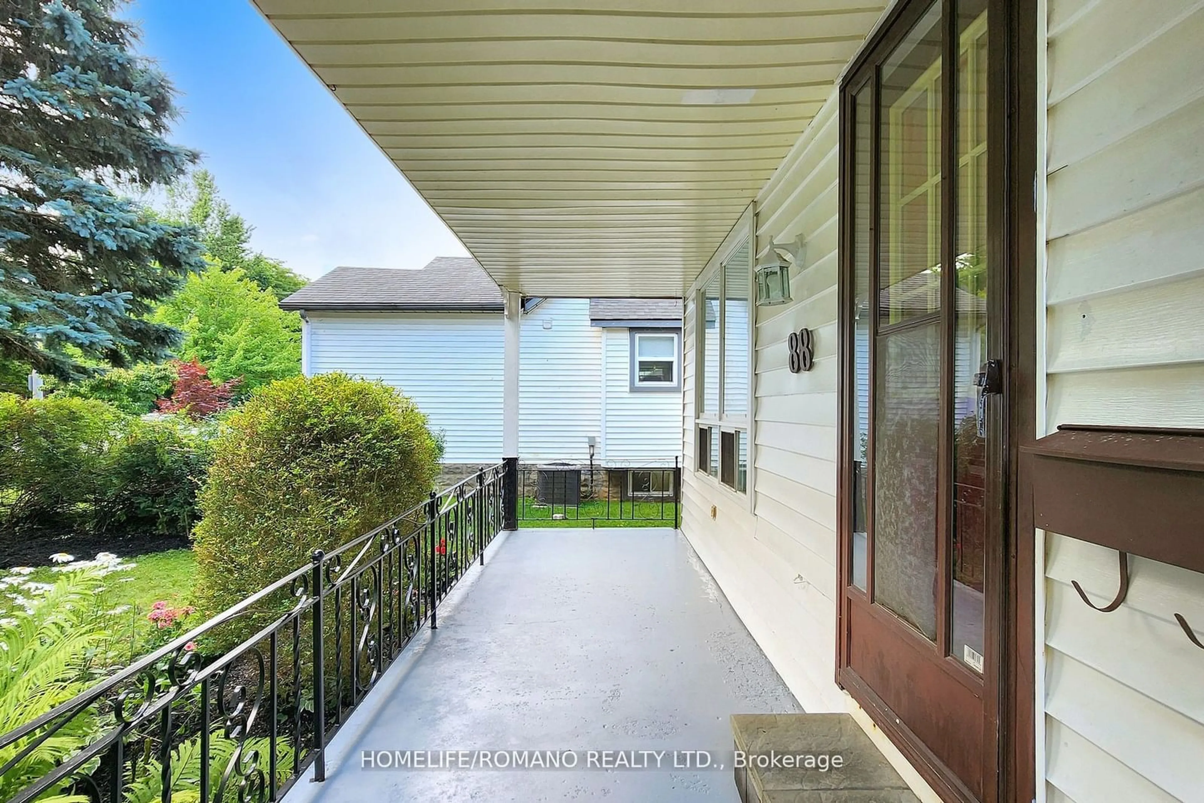 Balcony in the apartment, cottage for 88 Bayview Dr, St. Catharines Ontario L2N 4Z1